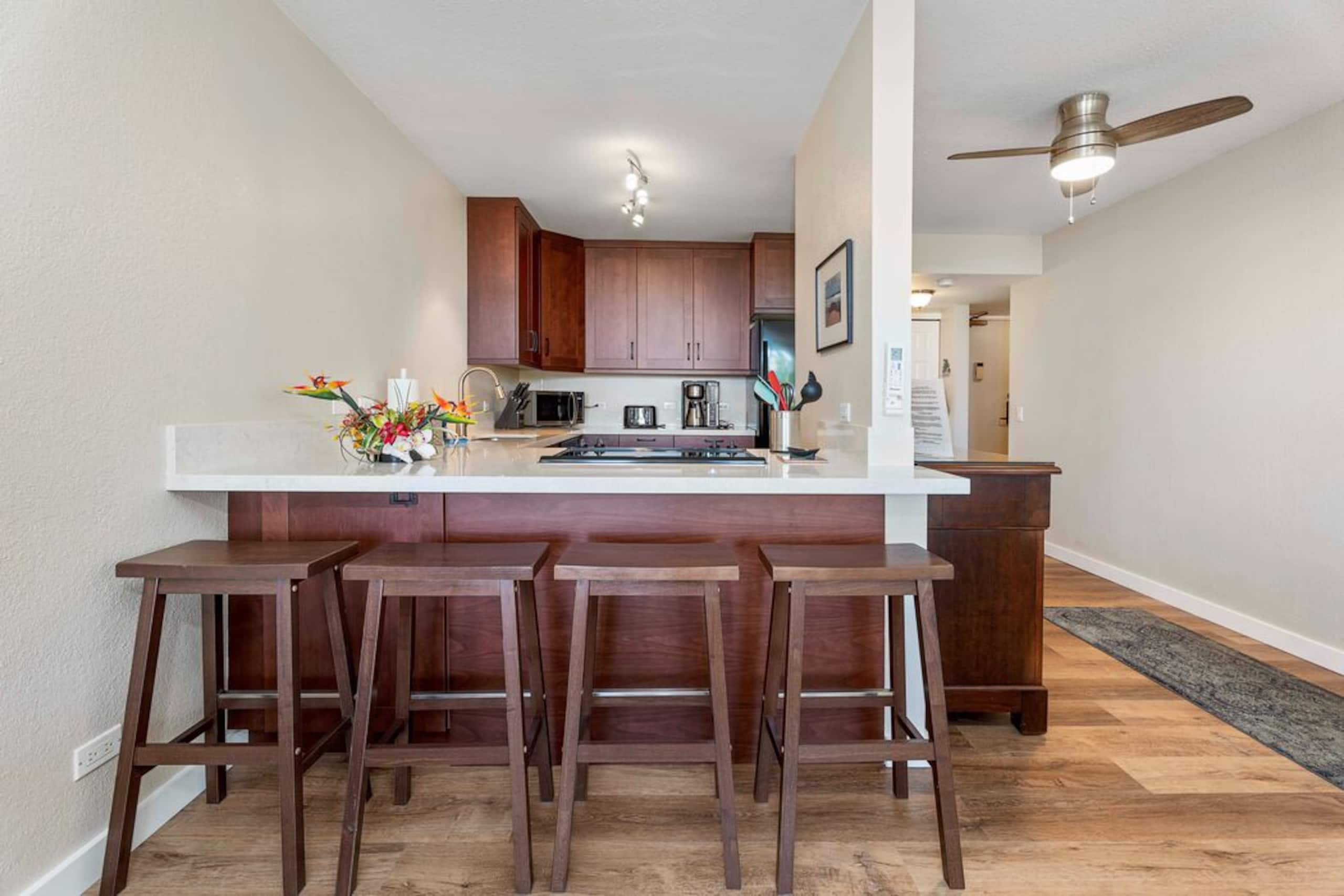 Condo in Kailua-Kona · ★5.0 · 2 bedrooms · 3 beds · 3 baths - Image 12