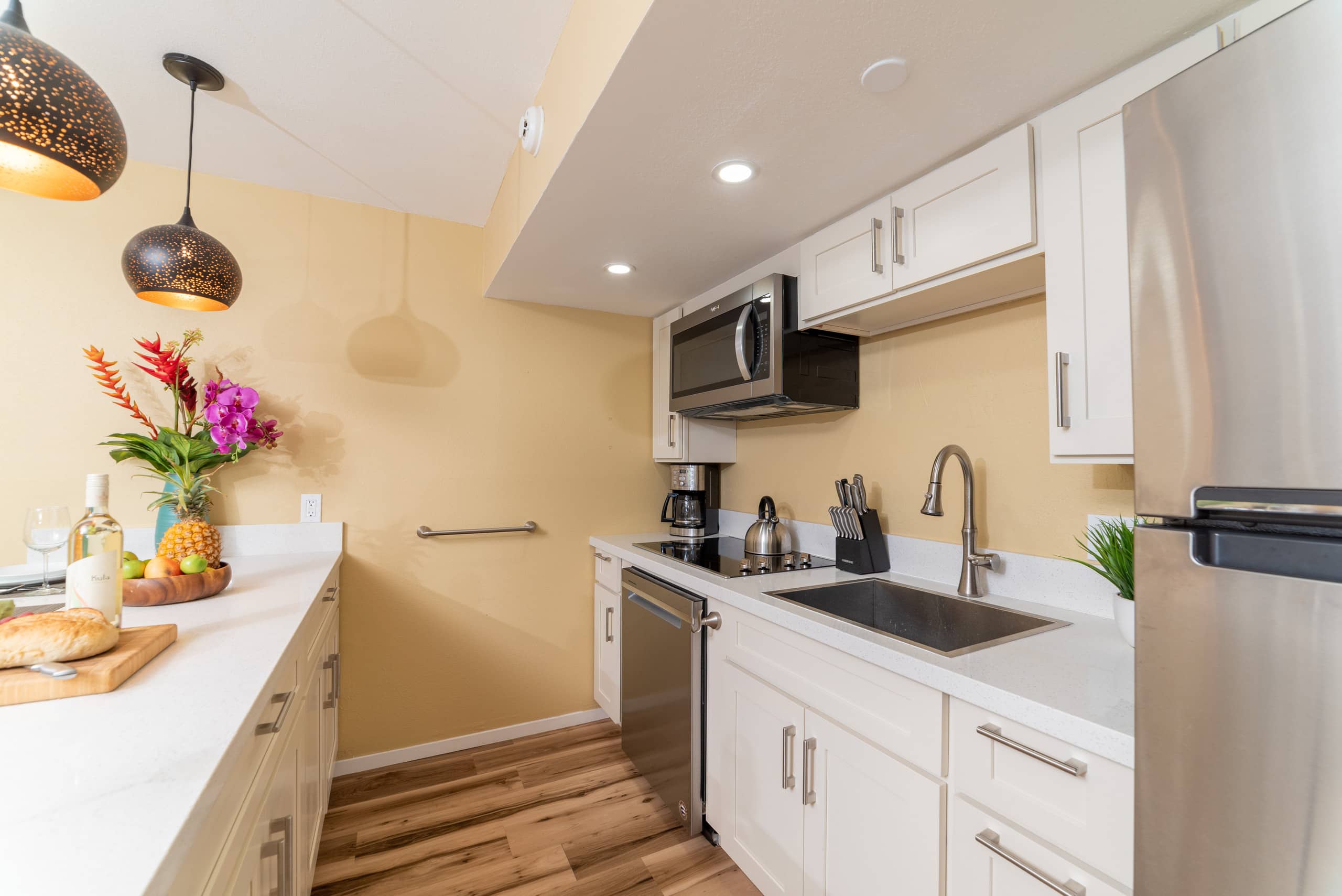 Condo in Lahaina · ★4.69 · 1 bedroom · 1 bed · 1 bath - Image 19