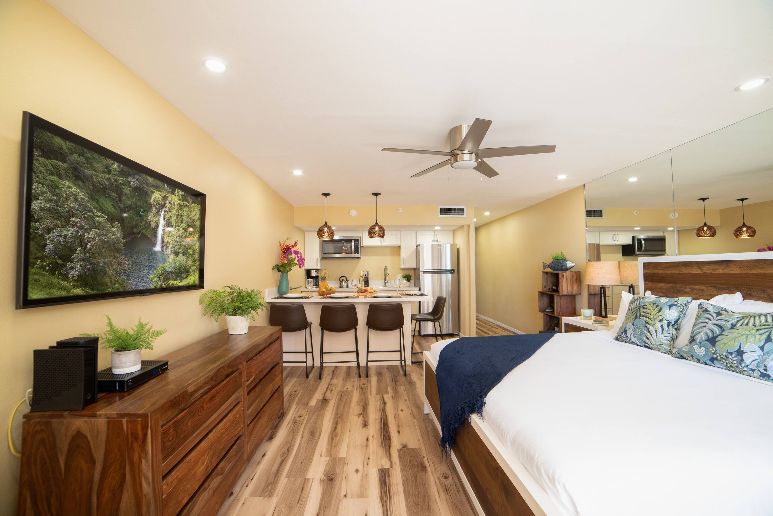 Condo in Lahaina · ★4.69 · 1 bedroom · 1 bed · 1 bath - Image 13