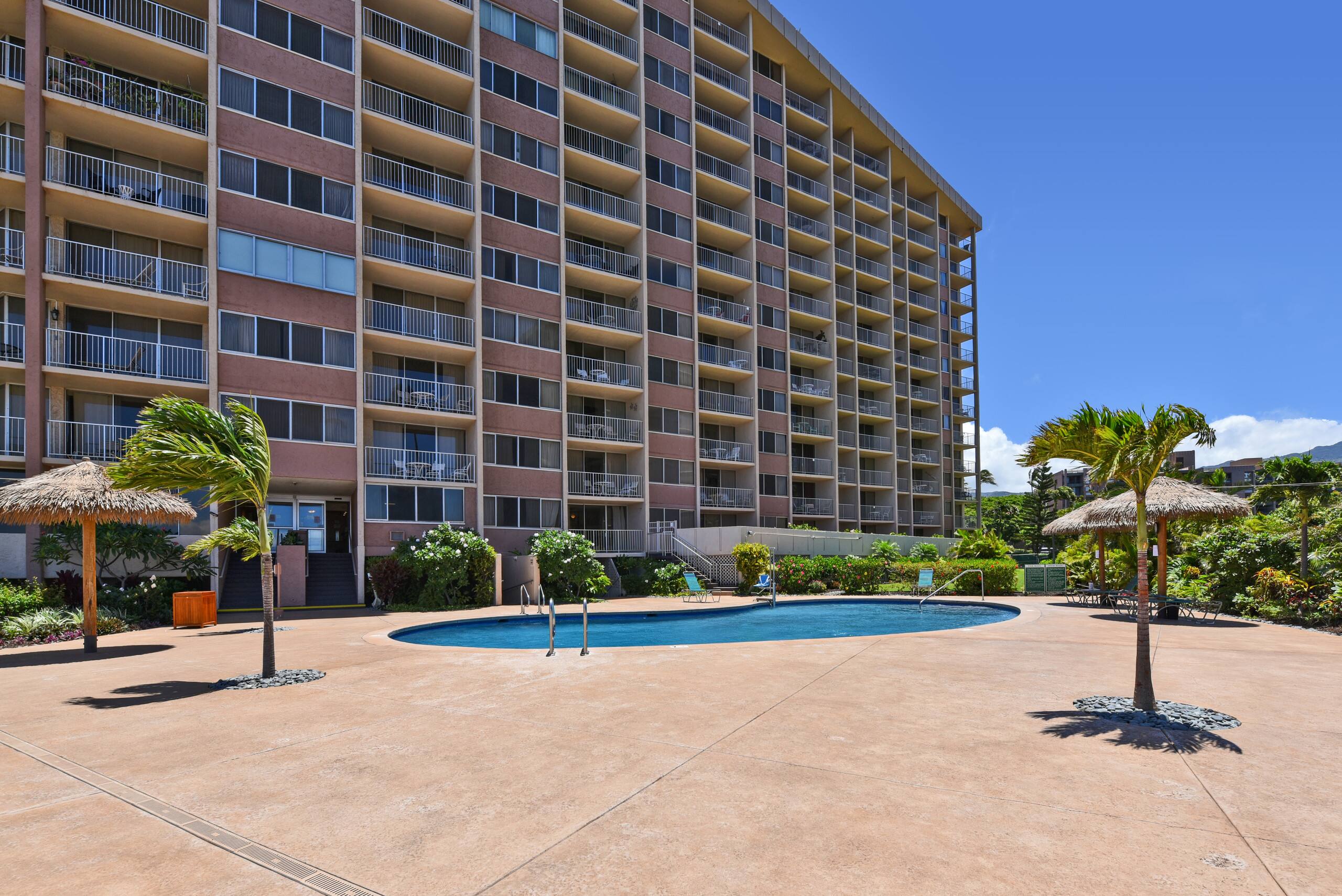 Condo in Lahaina · ★4.69 · 1 bedroom · 1 bed · 1 bath - Image 32