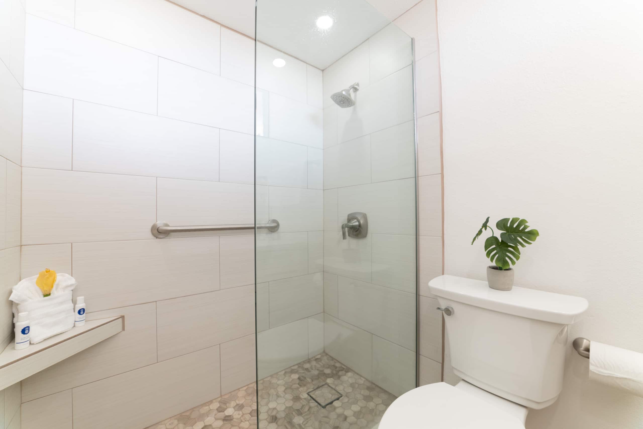 Condo in Lahaina · ★4.69 · 1 bedroom · 1 bed · 1 bath - Image 27