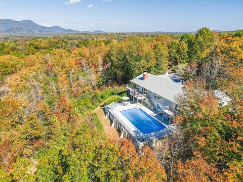 Amazing Views - Heated Pool - Hot Tub - Game Room