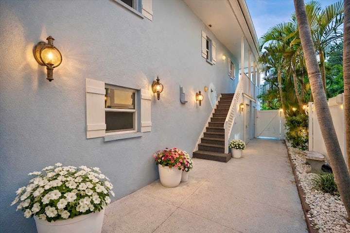 Endless Summer /Best Location Siesta Key Village - Apartments for