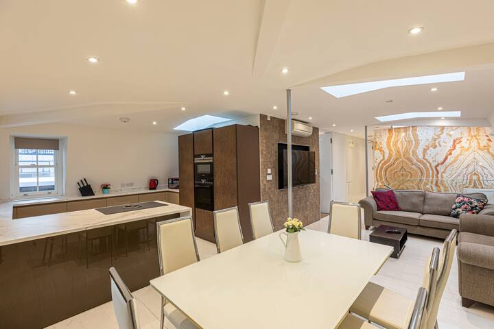 Luxury, Contemporary Penthouse in Marylebone gallery image 4