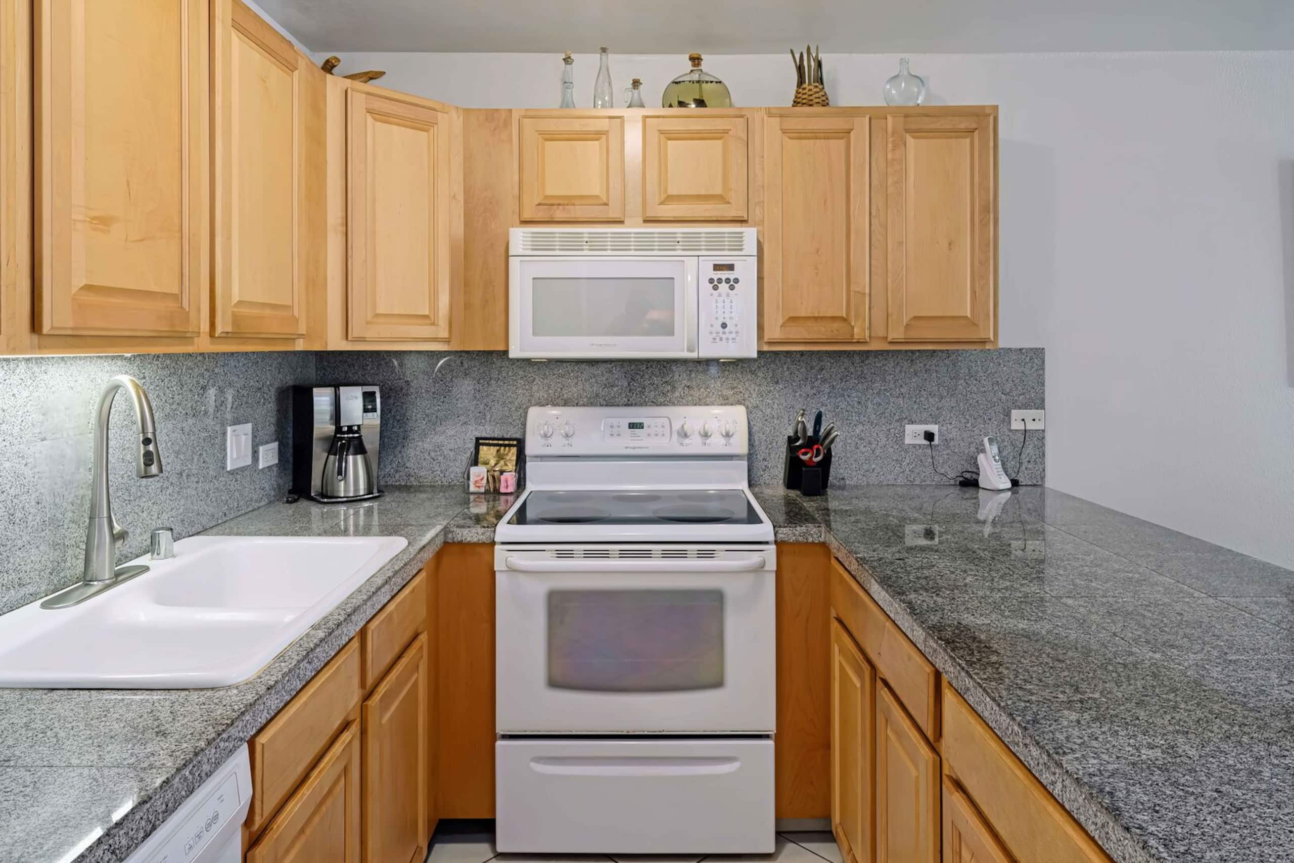 Condo in Kihei · ★4.5 · 1 bedroom · 2 beds · 2 baths - Image 22