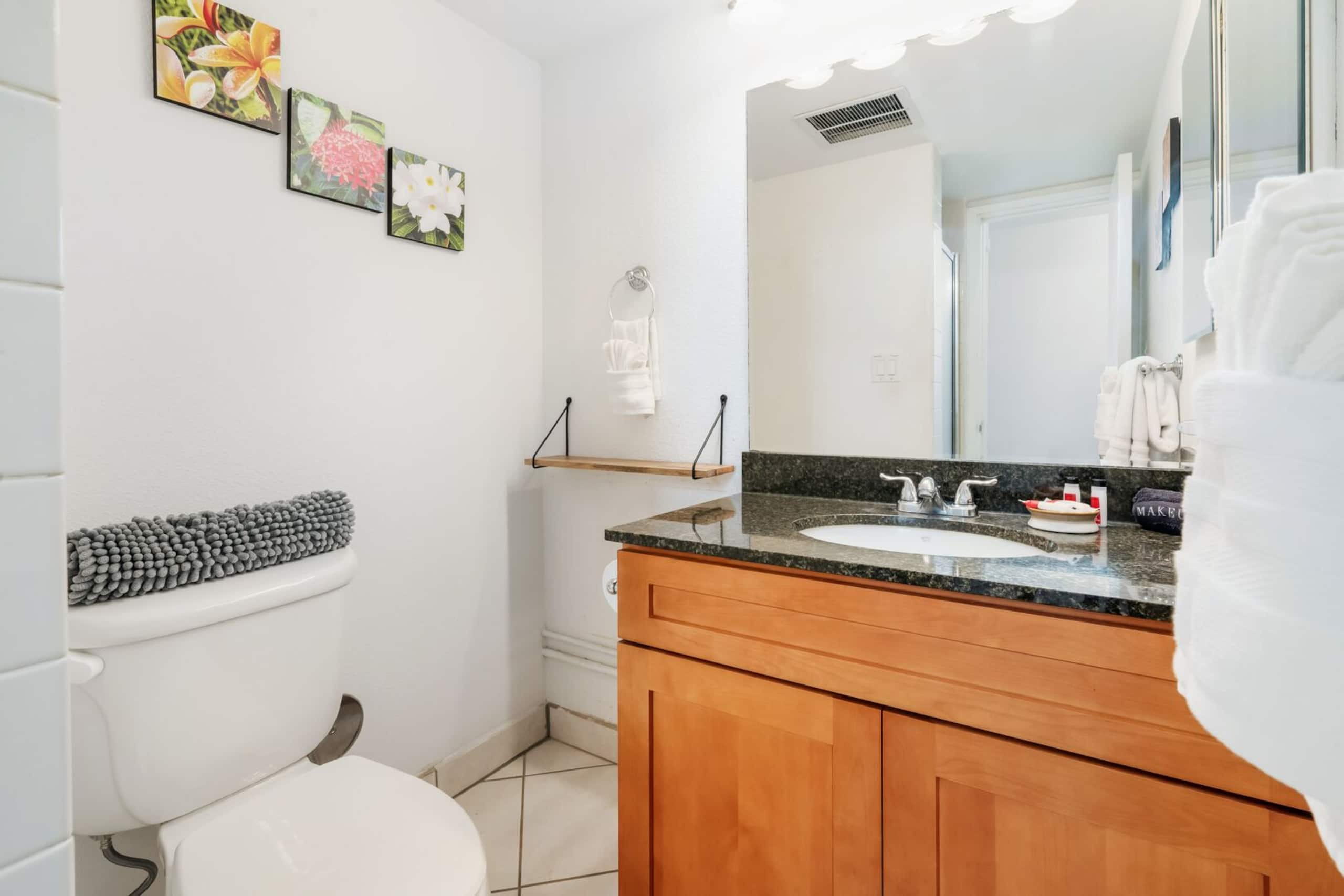 Condo in Kihei · ★4.5 · 1 bedroom · 2 beds · 2 baths - Image 18