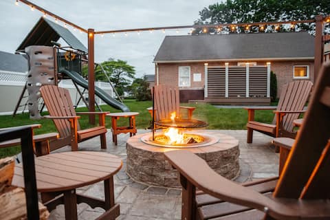 15 min to Sight & Sound-Hot Tub-EV-Plug-Firepit