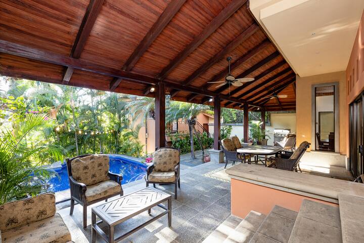 Beachside Family Comfort | 2-Minute Walk to Ocean