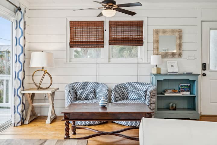 818 E Arctic- Classic Cottage Close To Beach! - 폴리 비치