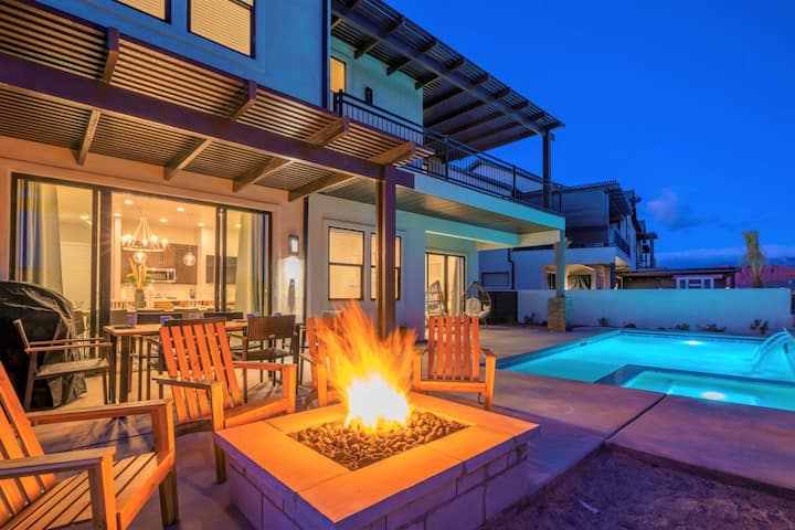 O-64| Gorgeous Poolhouse * Heated Pool * Hot Tub - 유타