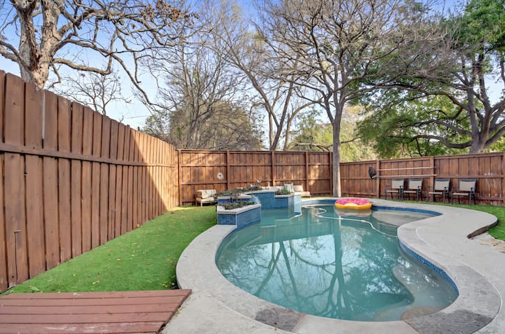 N.Austin Oasis-3BR,Pool,Private Office,Domain Area gallery image 2