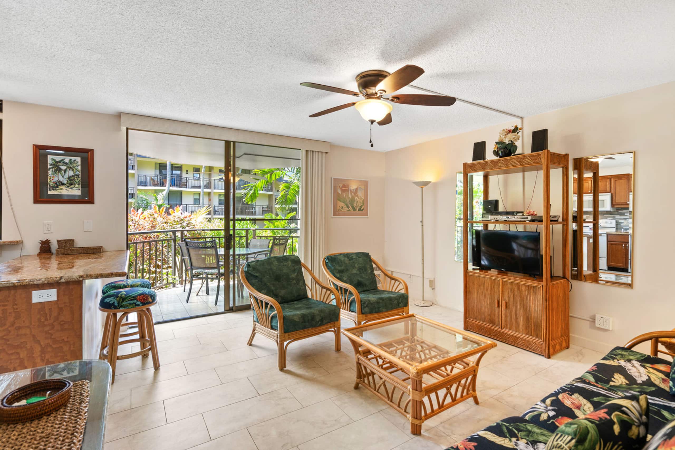 Condo in Kailua-Kona · ★4.63 · 1 bedroom · 2 beds · 1 private bath - Image 29