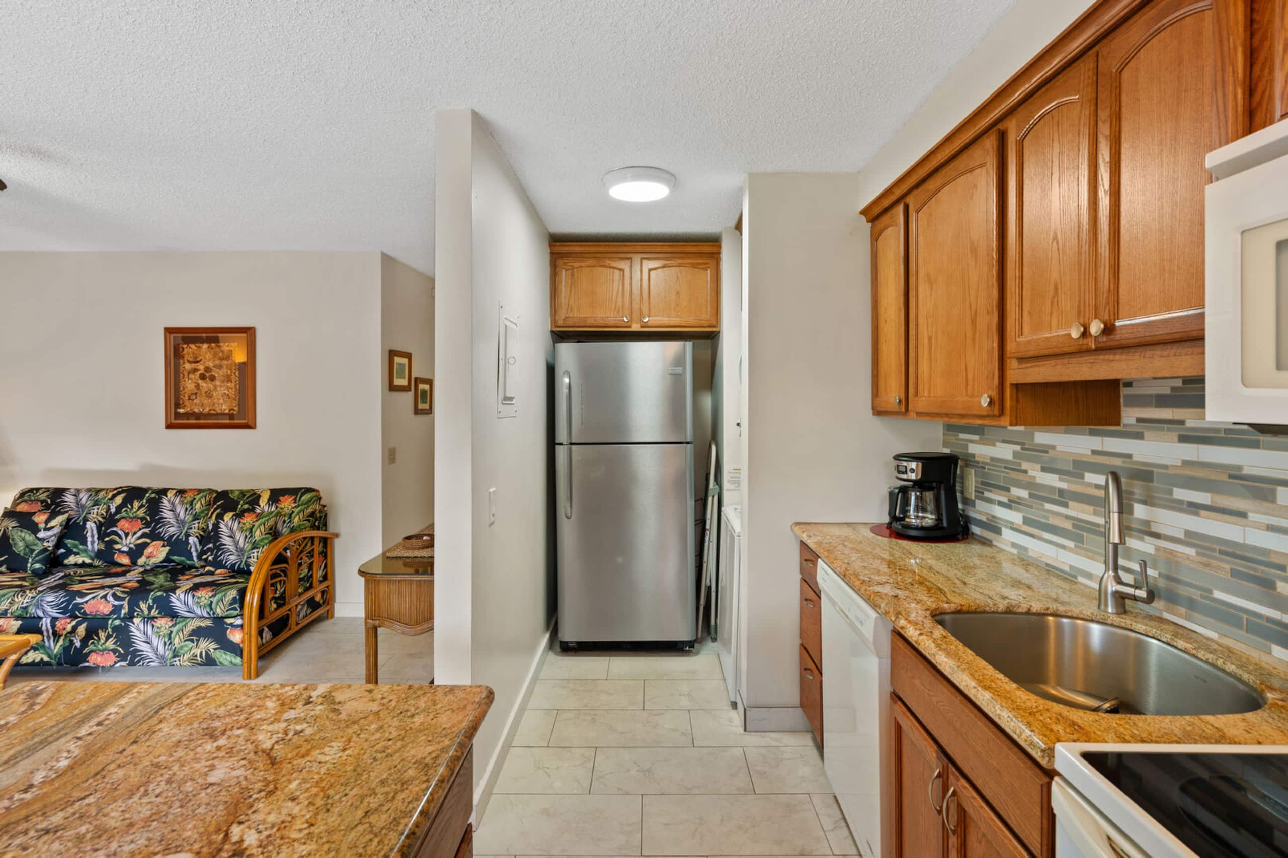 Condo in Kailua-Kona · ★4.63 · 1 bedroom · 2 beds · 1 private bath - Image 5