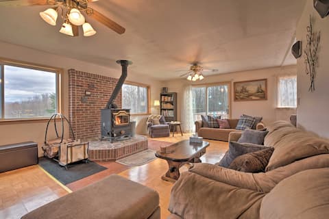 Private Hot Tub & Fireplace: Poconos Home!