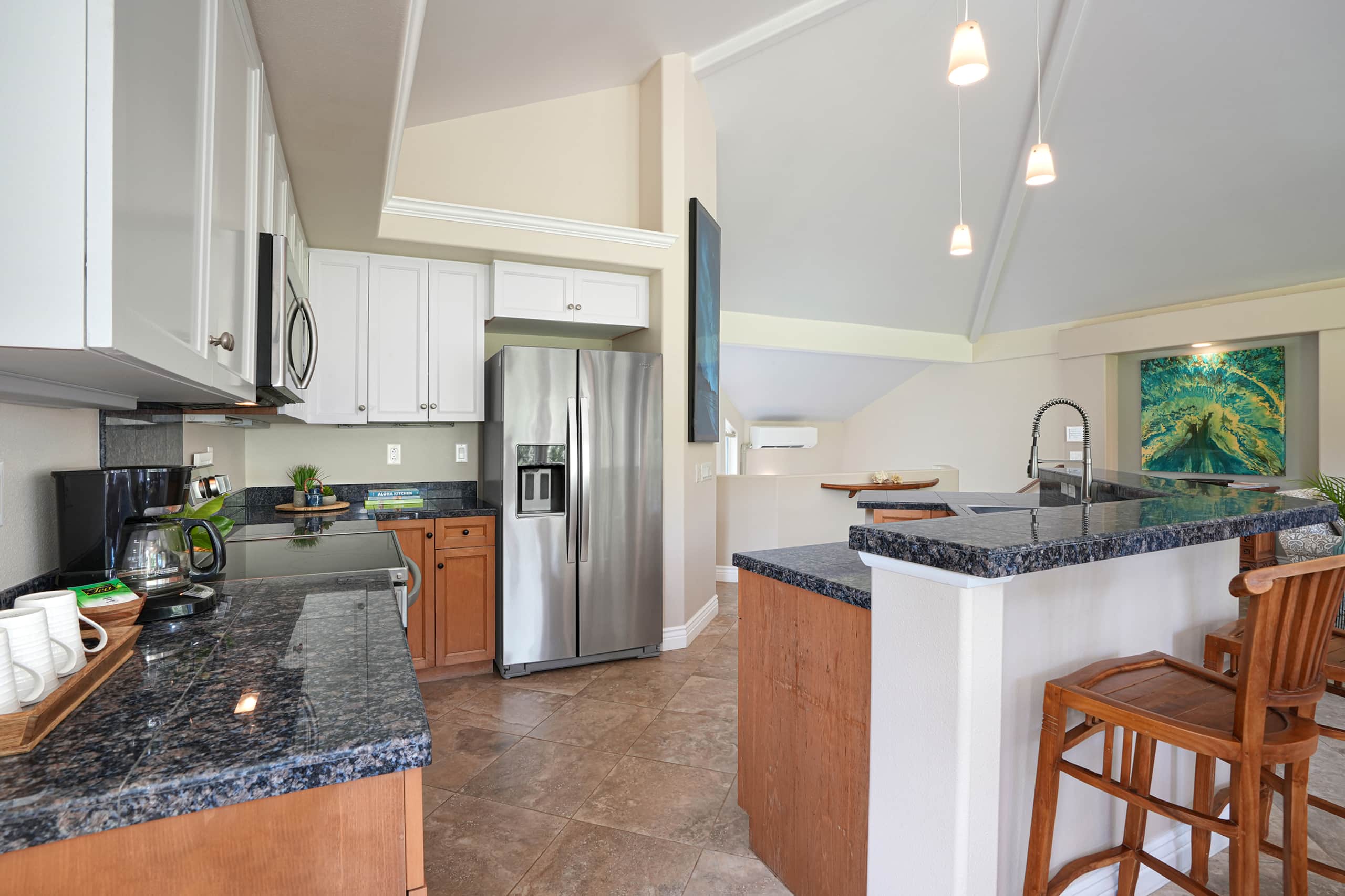 Condo in Princeville · ★4.88 · 3 bedrooms · 3 beds · 3 baths - Image 11