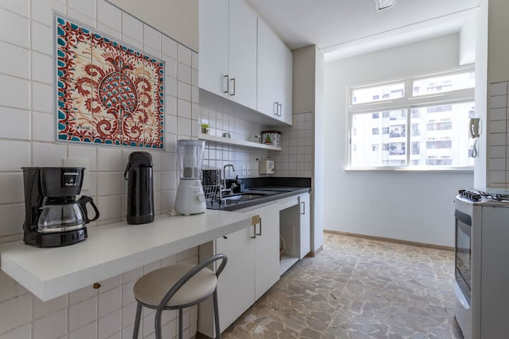 Literary sanctuary, near Arpoador | Fco501 gallery image 4