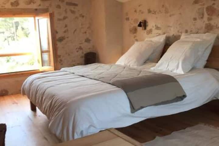 Спална соба под поткровје на 2 кат