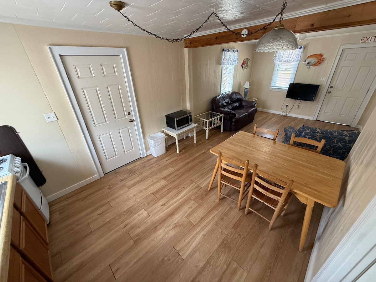 One Bedroom Cottage for Four - H