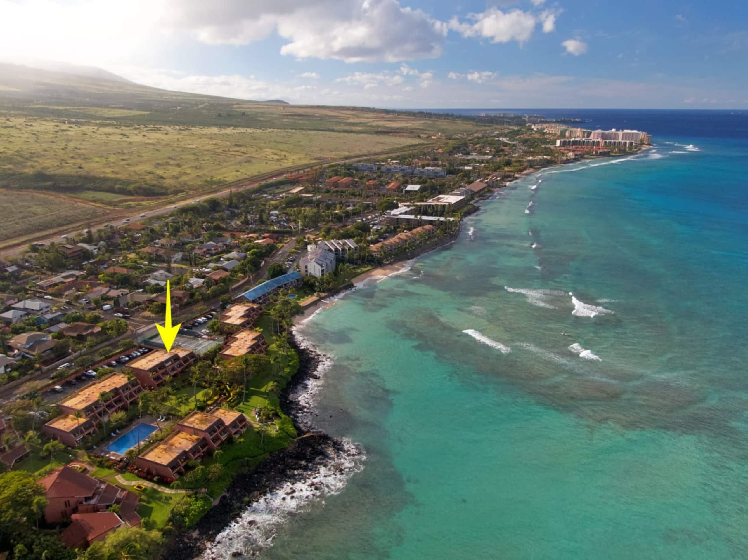Condo in Lahaina · ★4.86 · 1 bedroom · 2 beds · 1 private bath - Image 12