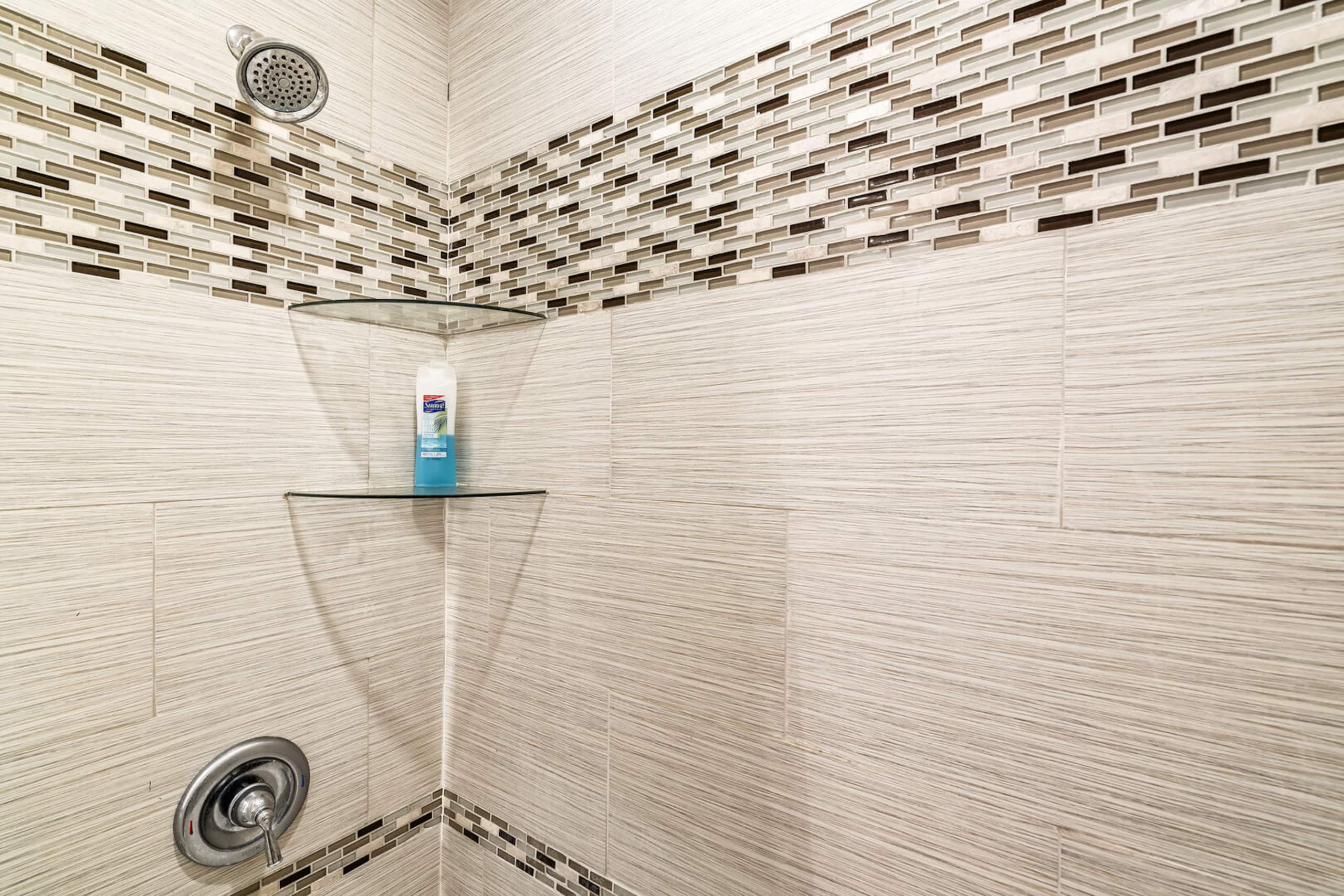 Condo in Kailua-Kona · ★4.8 · 2 bedrooms · 2 beds · 2 private baths - Image 15