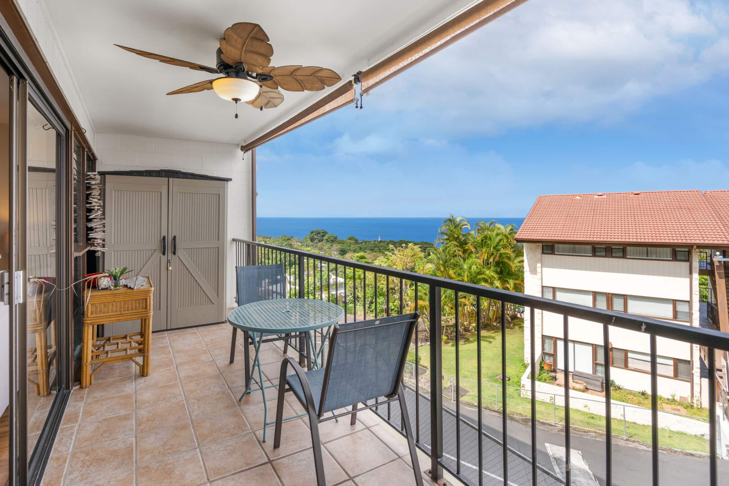Condo in Kailua-Kona · ★4.8 · 2 bedrooms · 2 beds · 2 private baths - Image 22