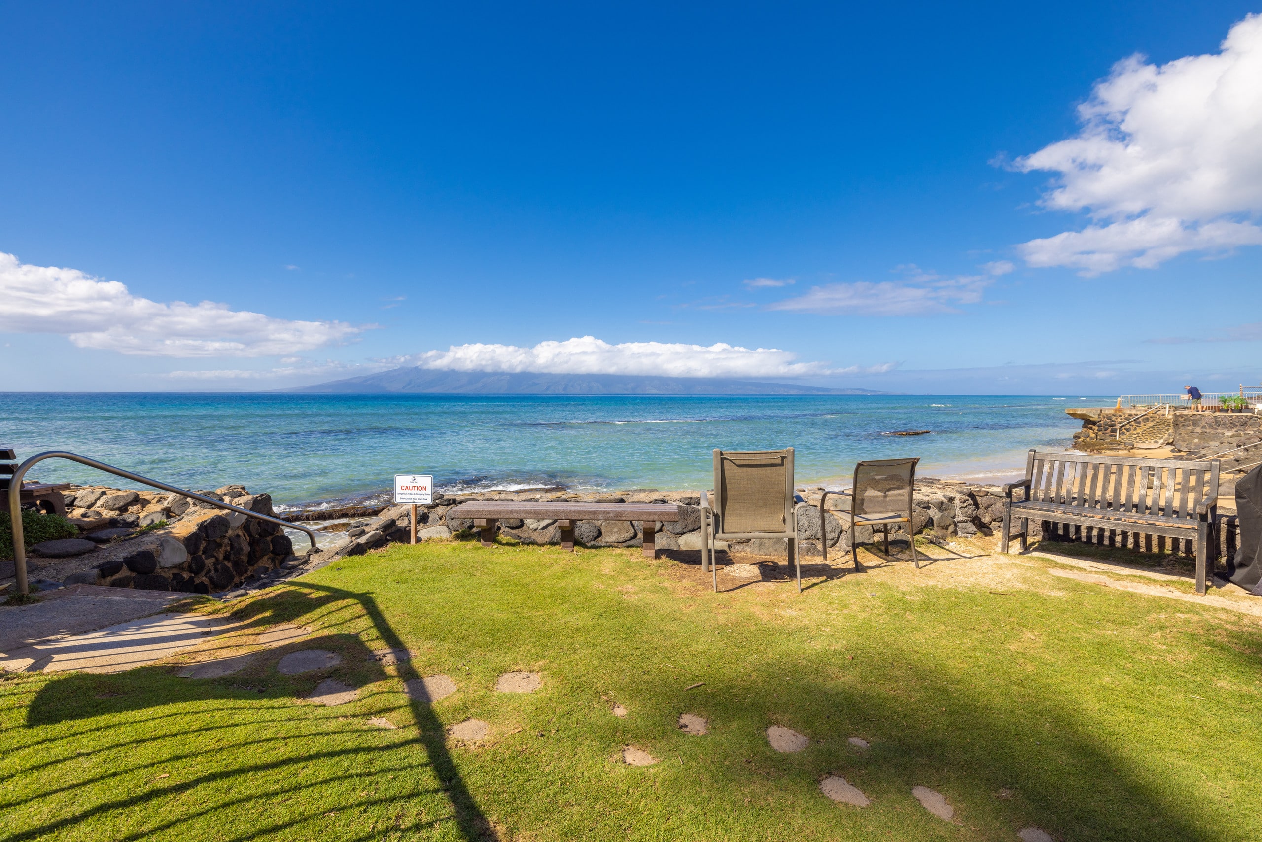 Condo in Lahaina · ★4.79 · 2 bedrooms · 3 beds · 1 private bath - Image 39