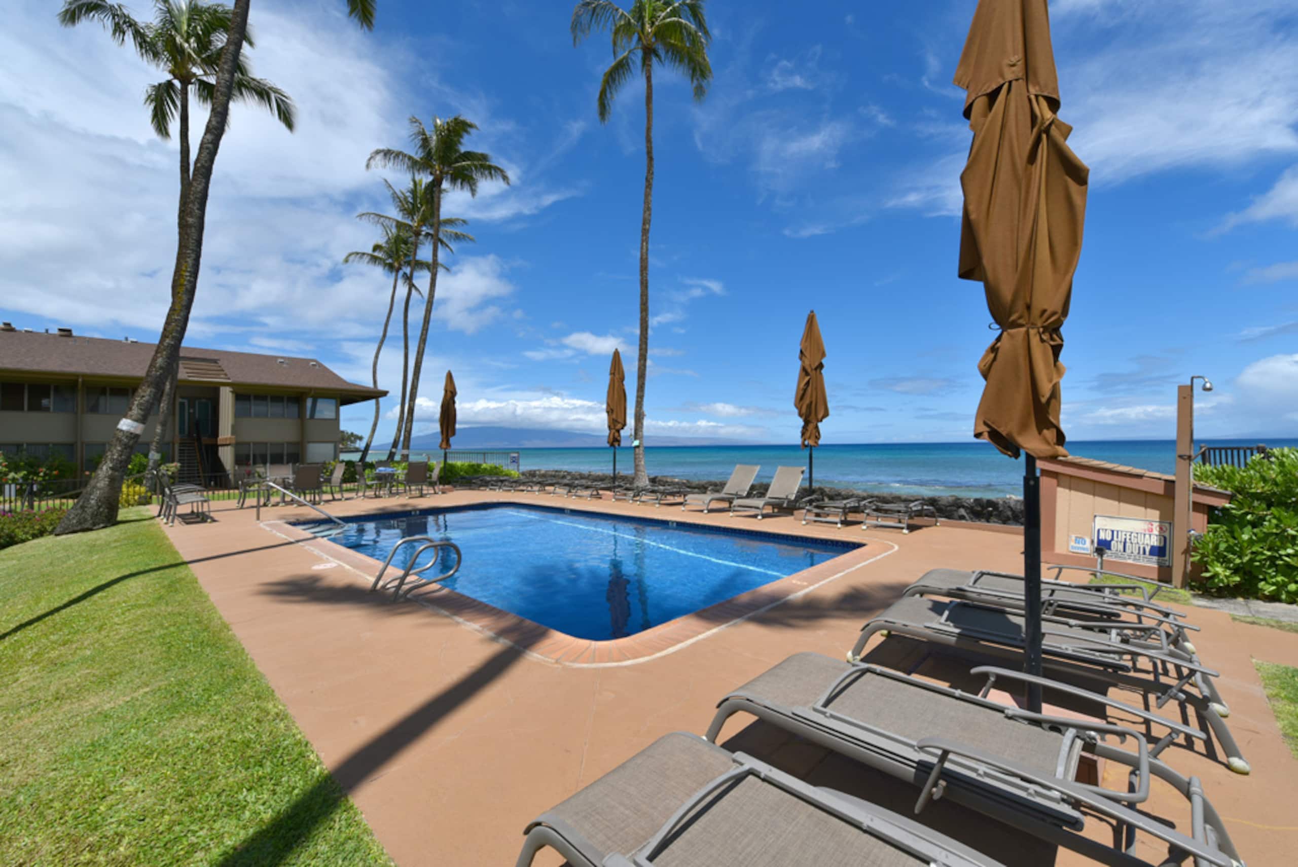 Condo in Lahaina · ★4.79 · 2 bedrooms · 3 beds · 1 private bath - Image 16