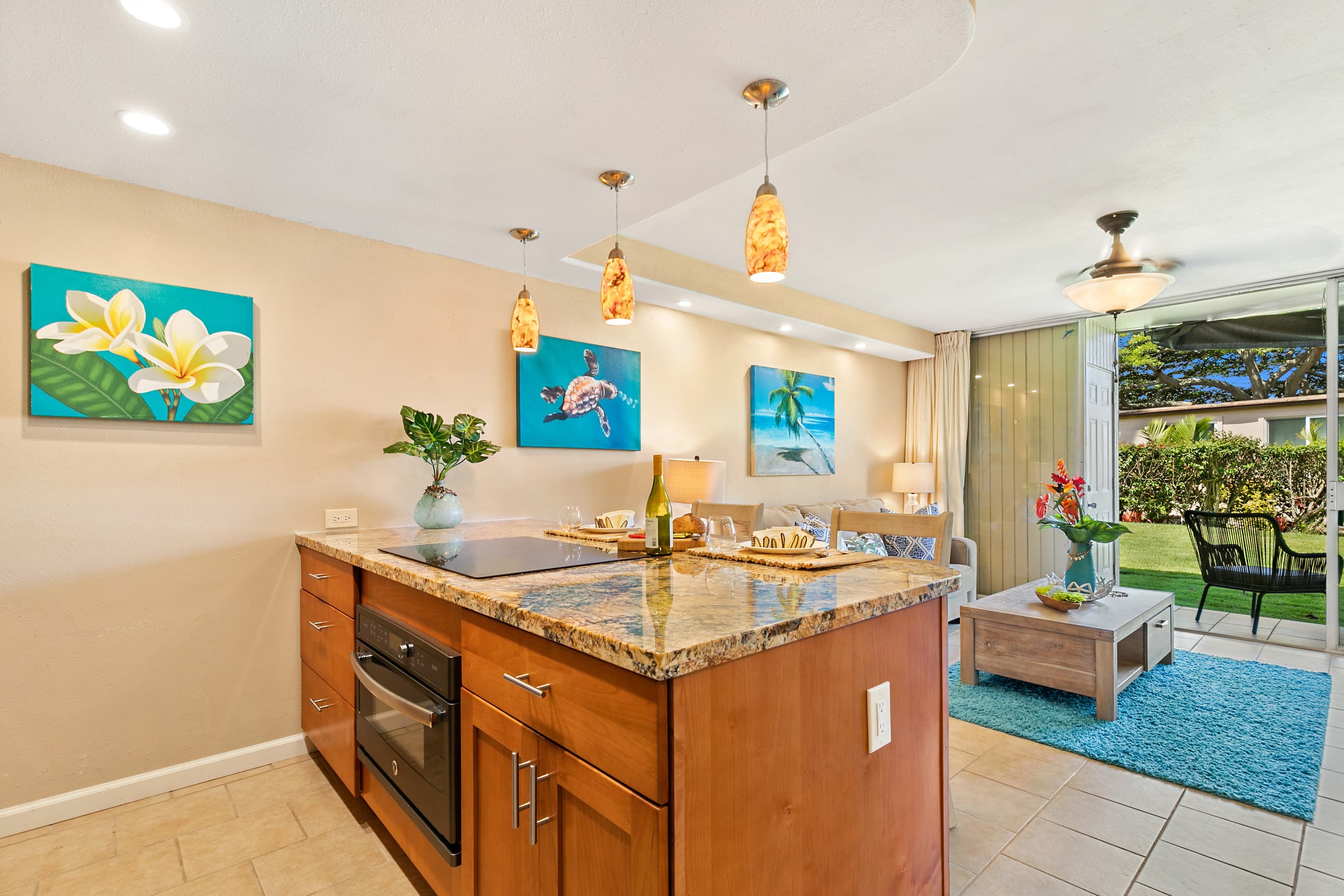 Condo in Lahaina · ★4.69 · 1 bedroom · 2 beds · 1 private bath - Image 10