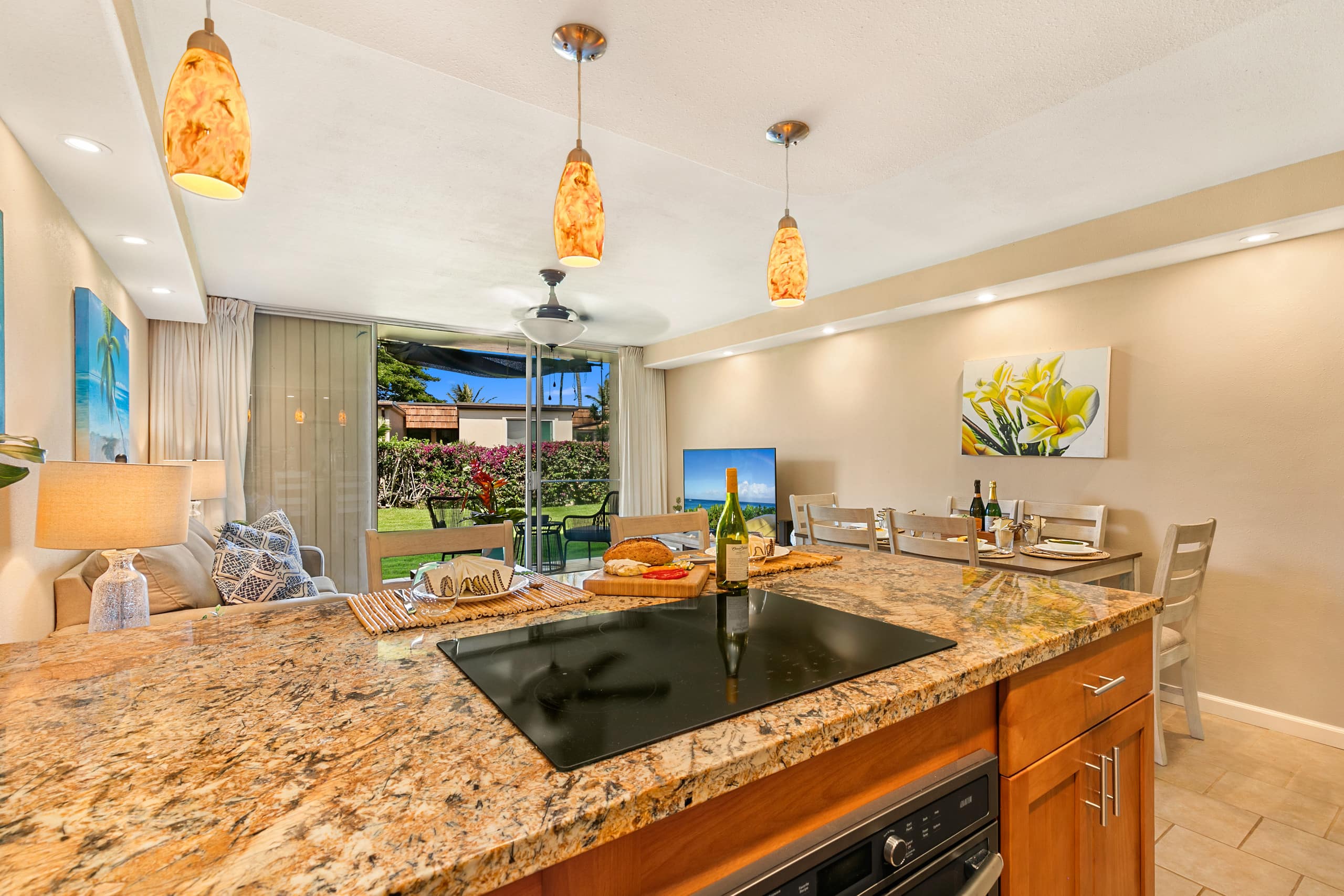 Condo in Lahaina · ★4.69 · 1 bedroom · 2 beds · 1 private bath - Image 8
