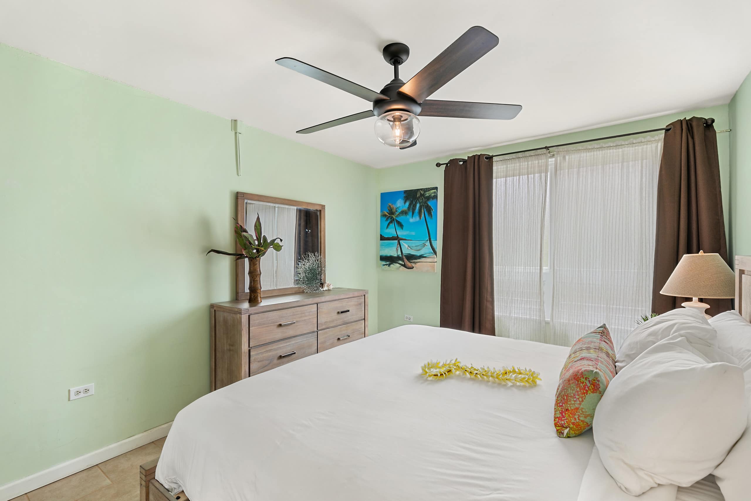 Condo in Lahaina · ★4.69 · 1 bedroom · 2 beds · 1 private bath - Image 14
