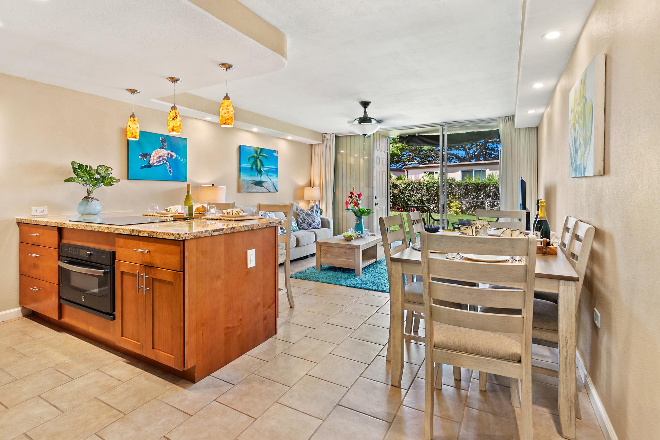 Condo in Lahaina · ★4.69 · 1 bedroom · 2 beds · 1 private bath - Image 7