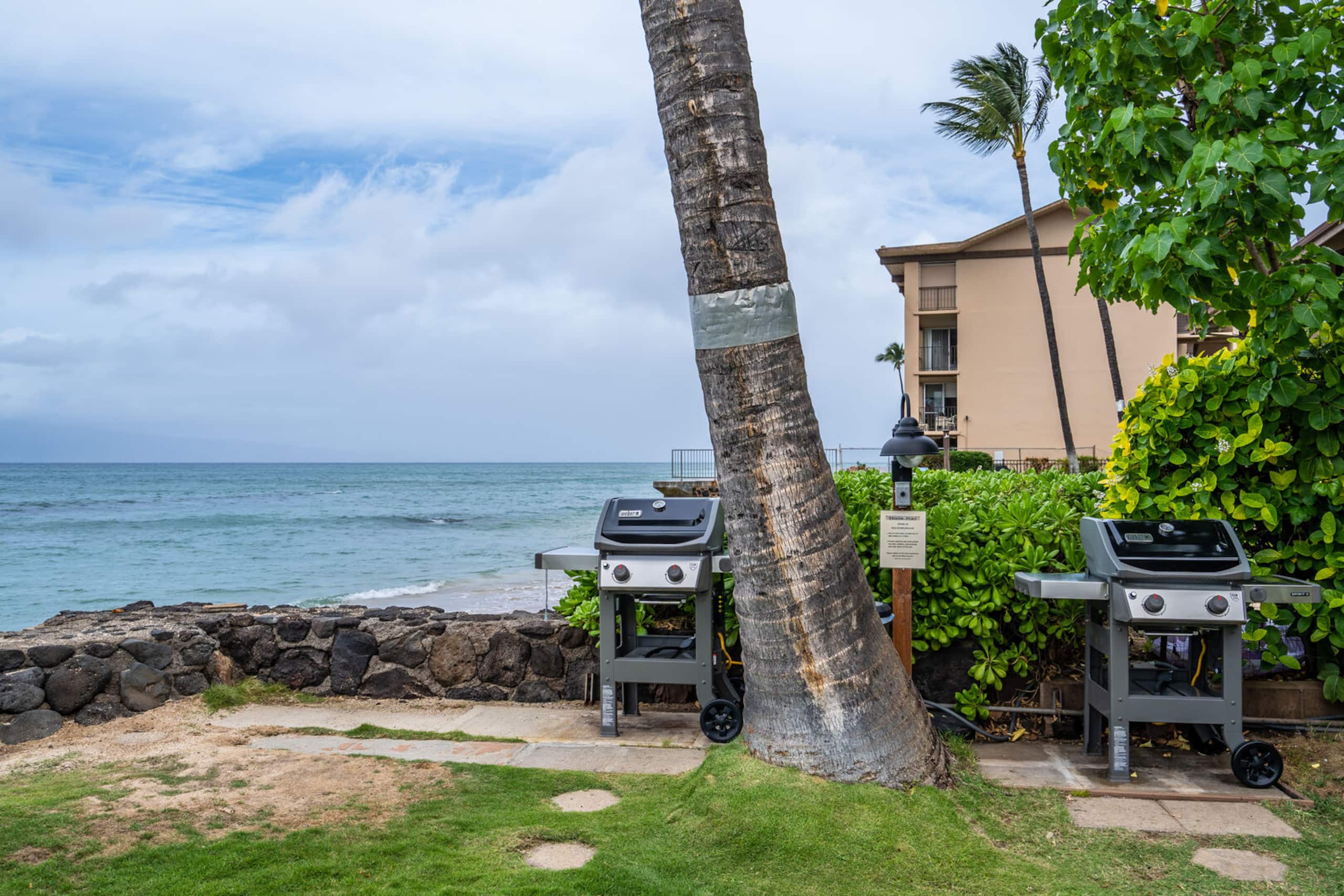 Condo in Lahaina · ★4.65 · 3 bedrooms · 4 beds · 2 baths - Image 29