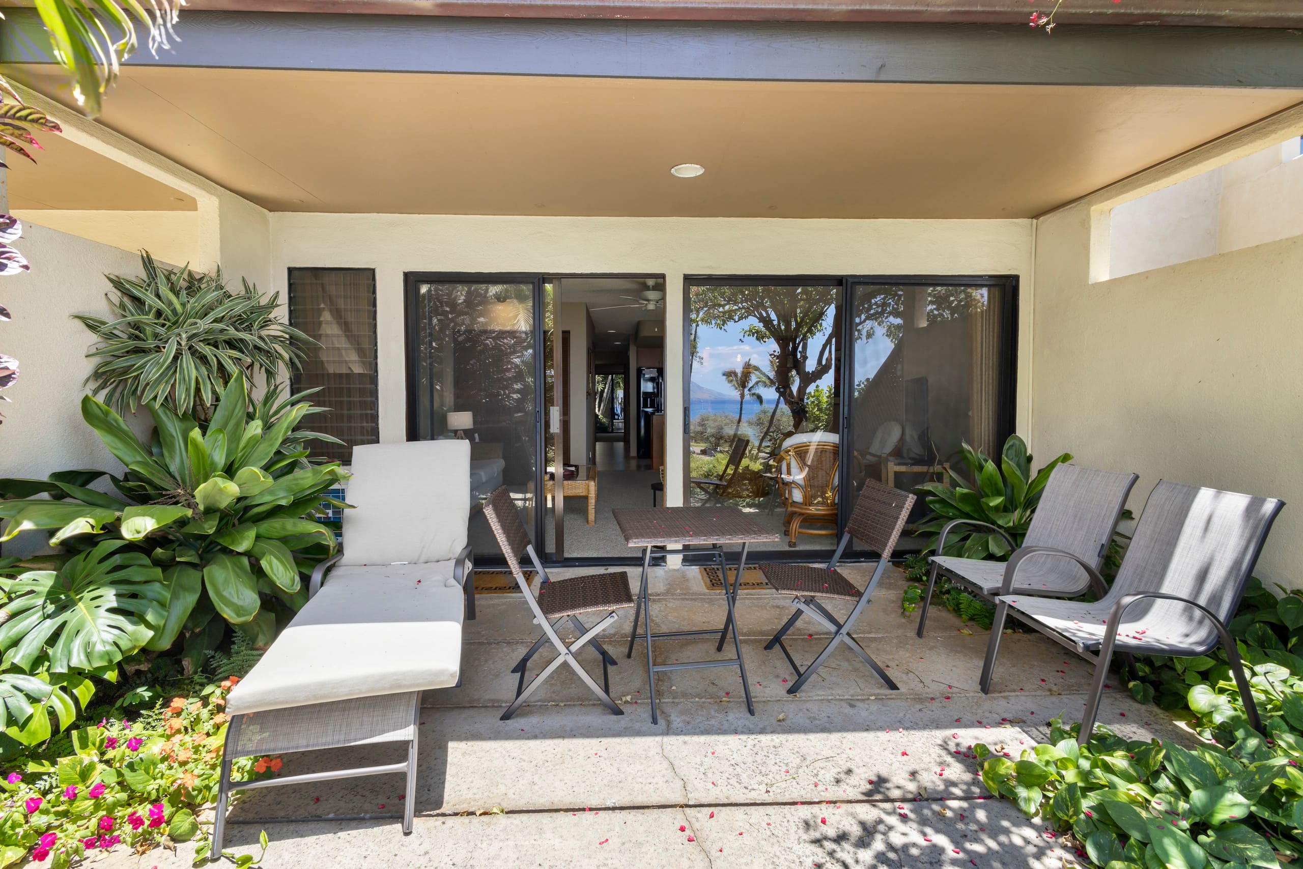 Condo in Kihei · ★5.0 · 1 bedroom · 2 beds · 2 baths - Image 5