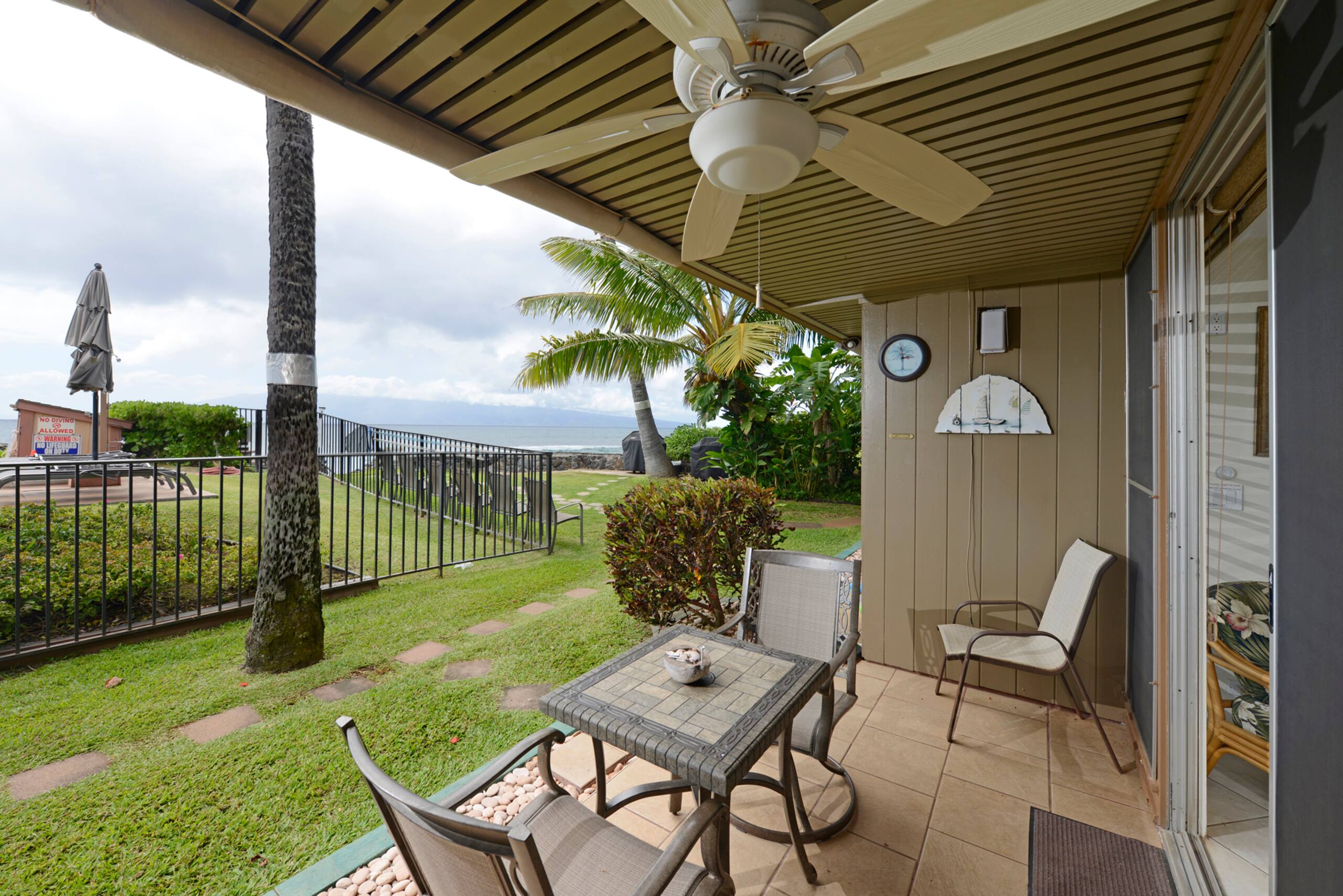 Condo in Lahaina · ★4.73 · 1 bedroom · 1 bed · 1 bath - Image 21