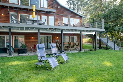 Twin Lakes Waterfront– Dock, Fire Pit & Family Fun