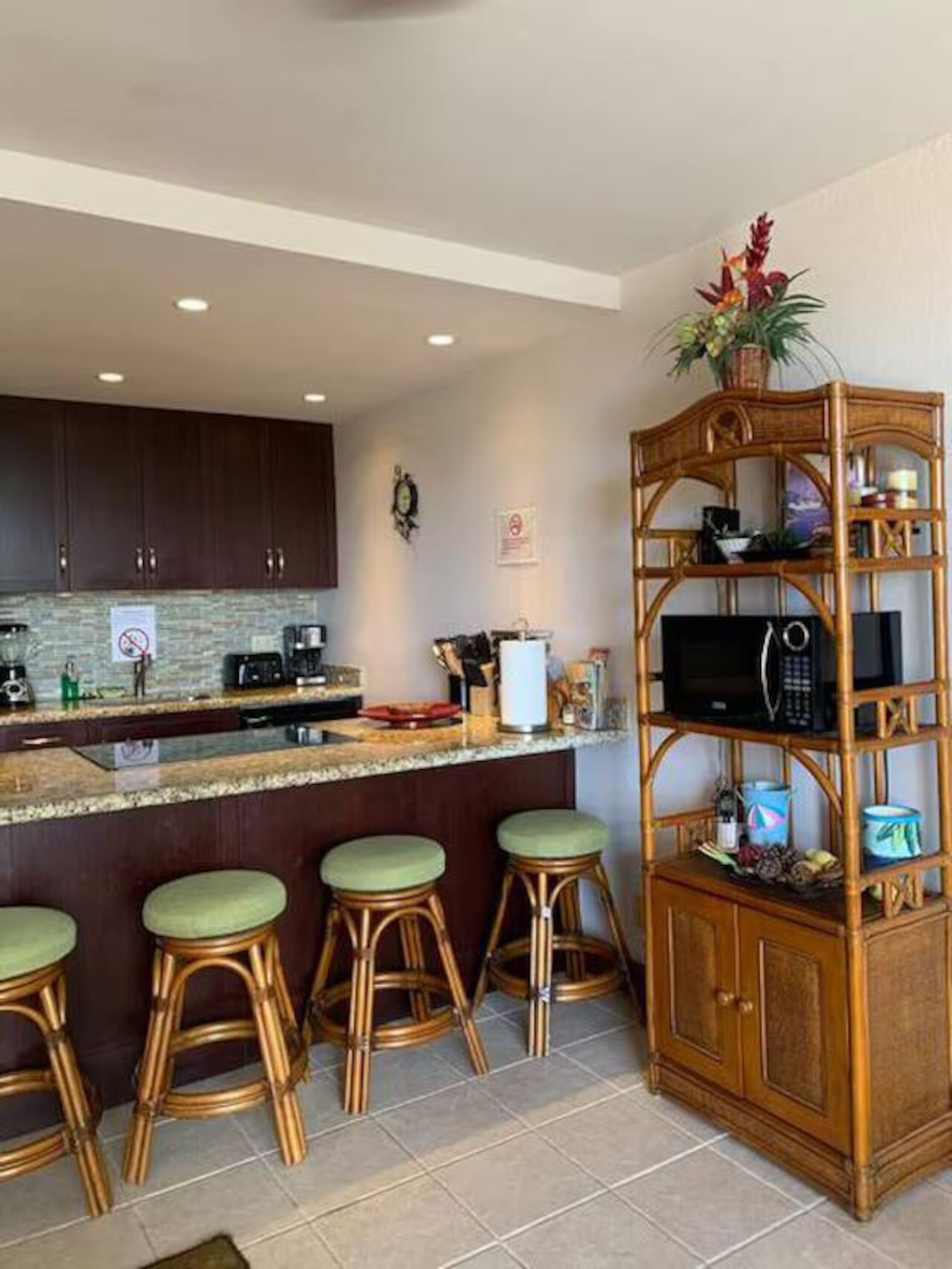 Condo in Kihei · ★4.83 · 1 bedroom · 1 bed · 1 bath - Image 10