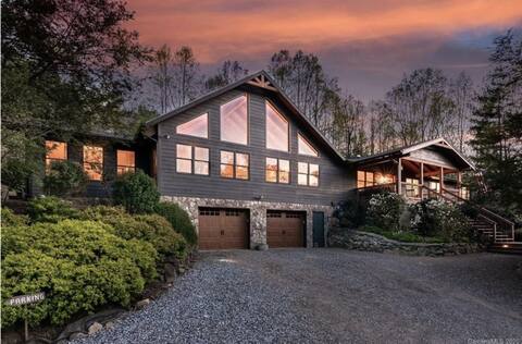 Private estate on 50 acres w/ great views, 2 ponds
