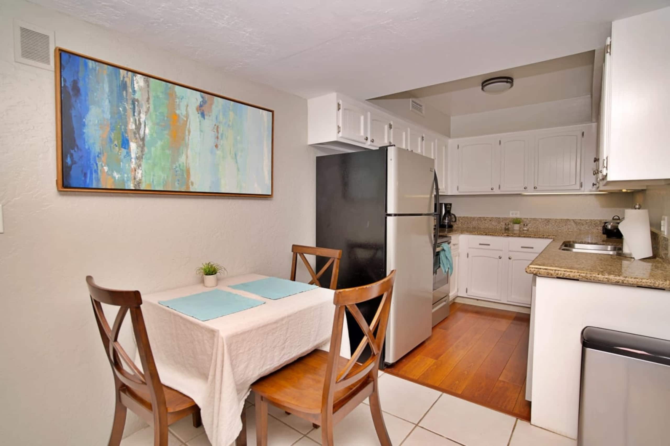 Condo in Kailua-Kona · ★4.91 · 1 bedroom · 3 beds · 1 private bath - Image 5
