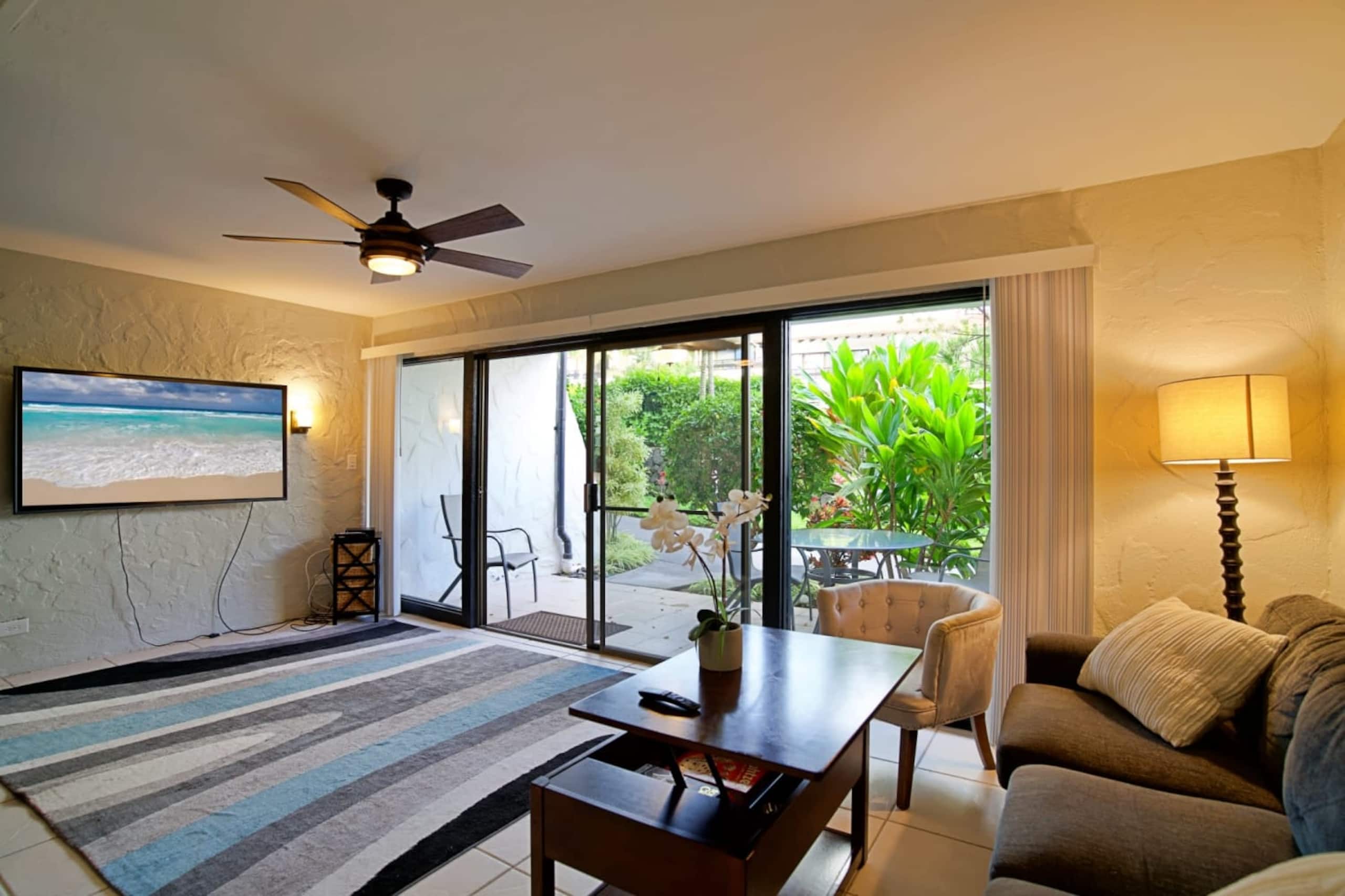 Condo in Kailua-Kona · ★4.91 · 1 bedroom · 3 beds · 1 private bath - Image 24