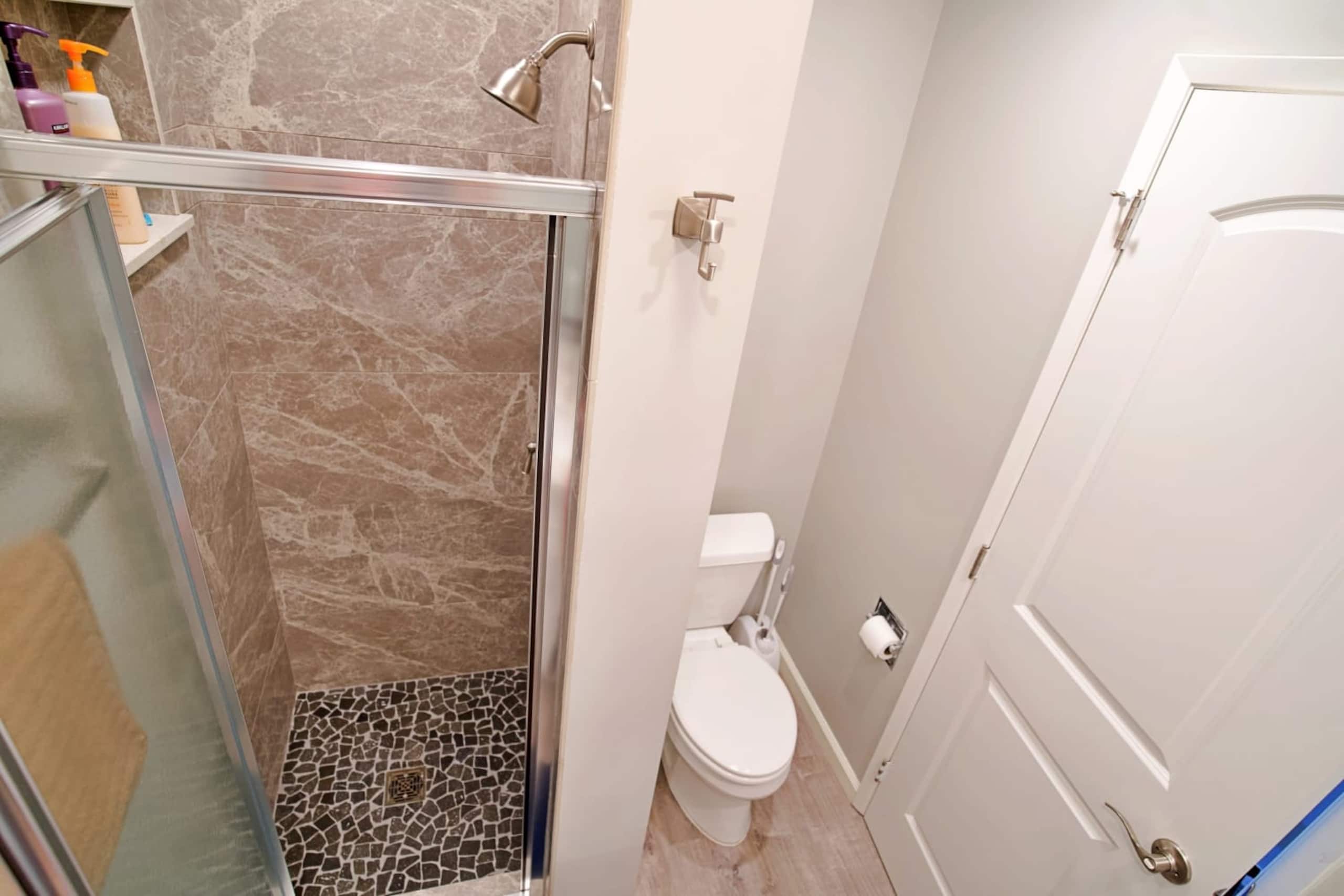 Condo in Kihei · ★4.92 · 1 bedroom · 2 beds · 2 private baths - Image 15