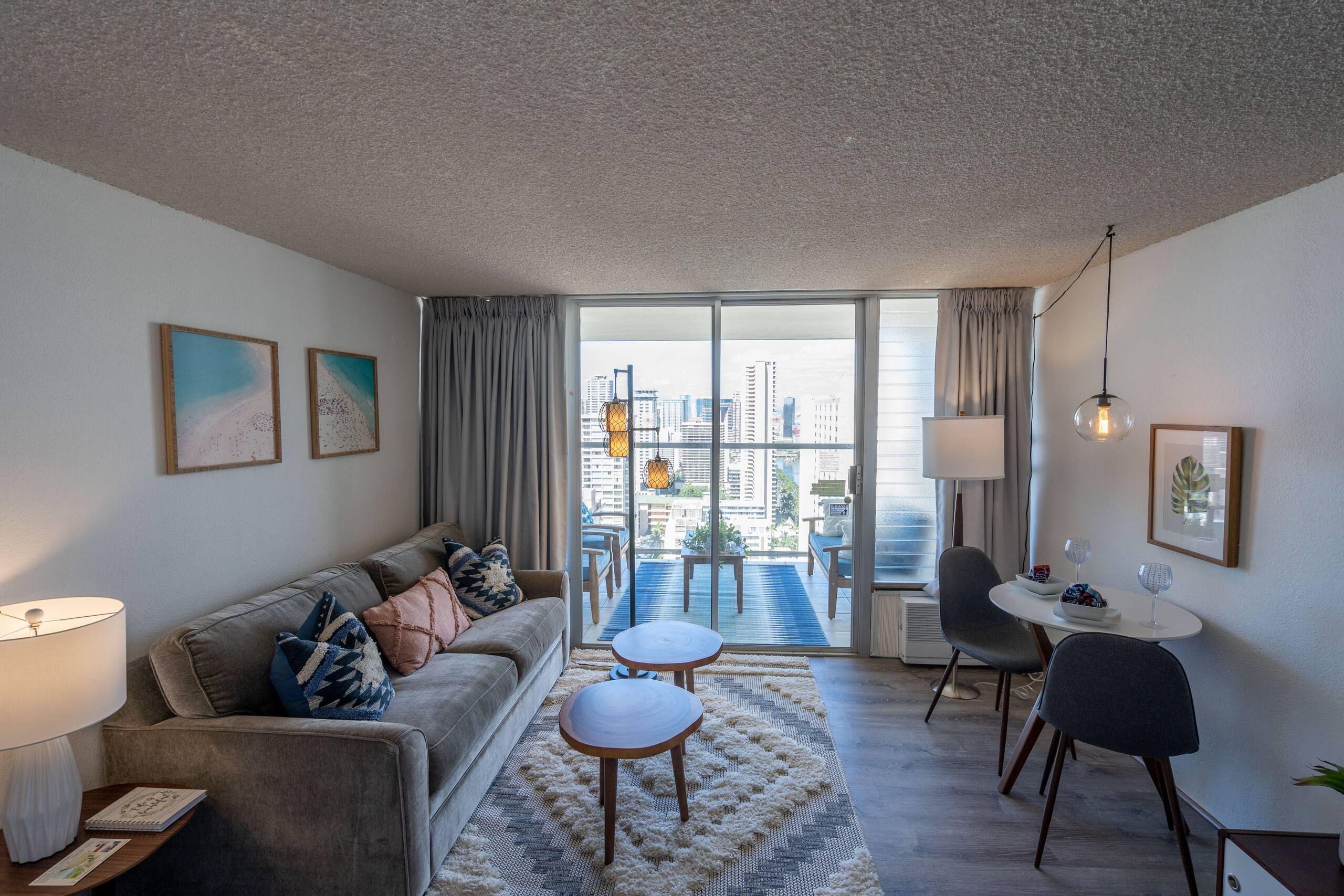 Condo in Honolulu · ★4.24 · 1 bedroom · 2 beds · 1 shared bath - Image 19