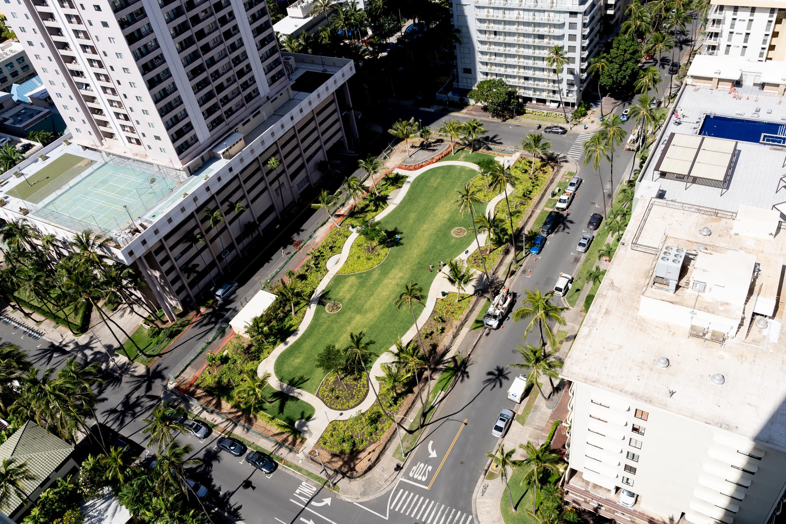 Condo in Honolulu · ★4.24 · 1 bedroom · 2 beds · 1 shared bath - Image 46
