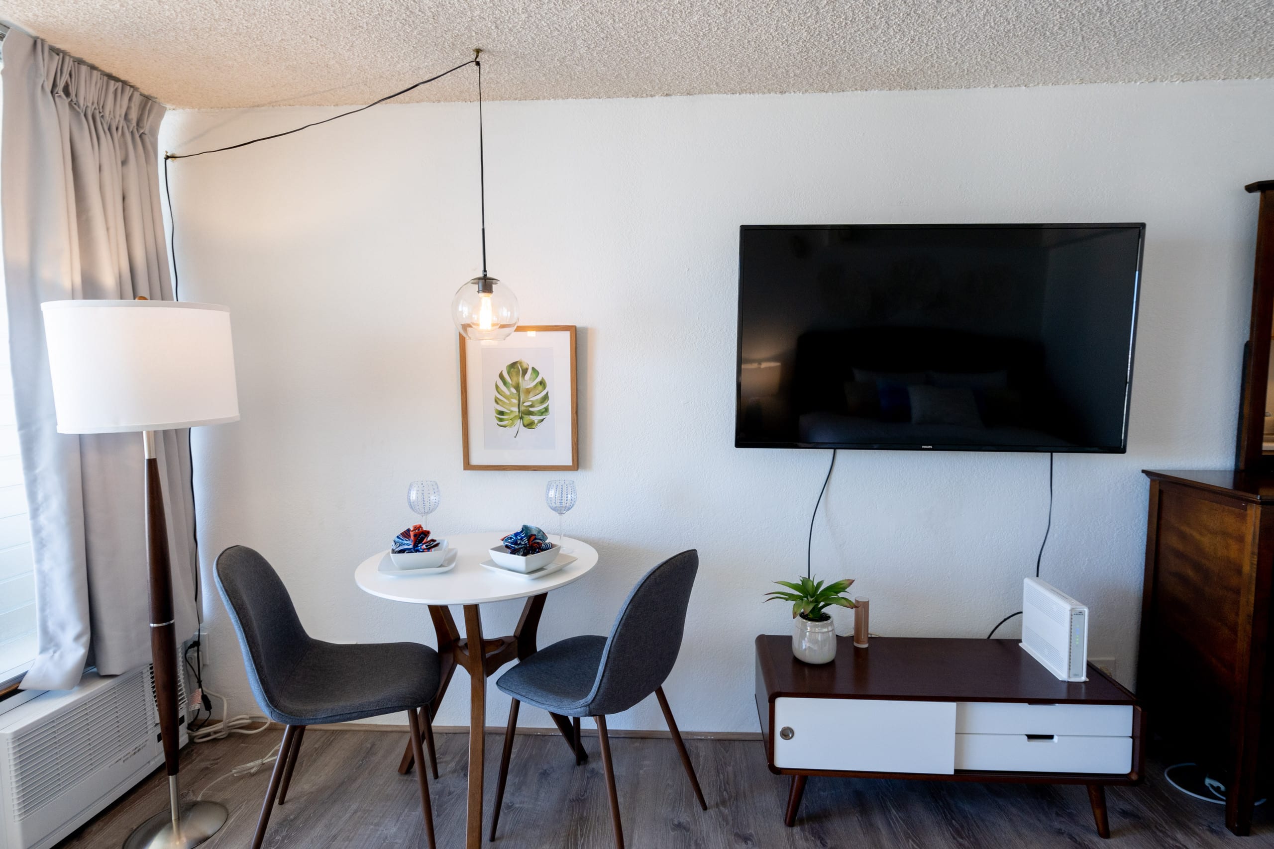 Condo in Honolulu · ★4.24 · 1 bedroom · 2 beds · 1 shared bath - Image 56