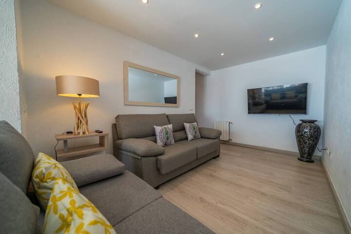 Villa Palm Beach Lux, Ideal Groups with Aircon gallery image 3