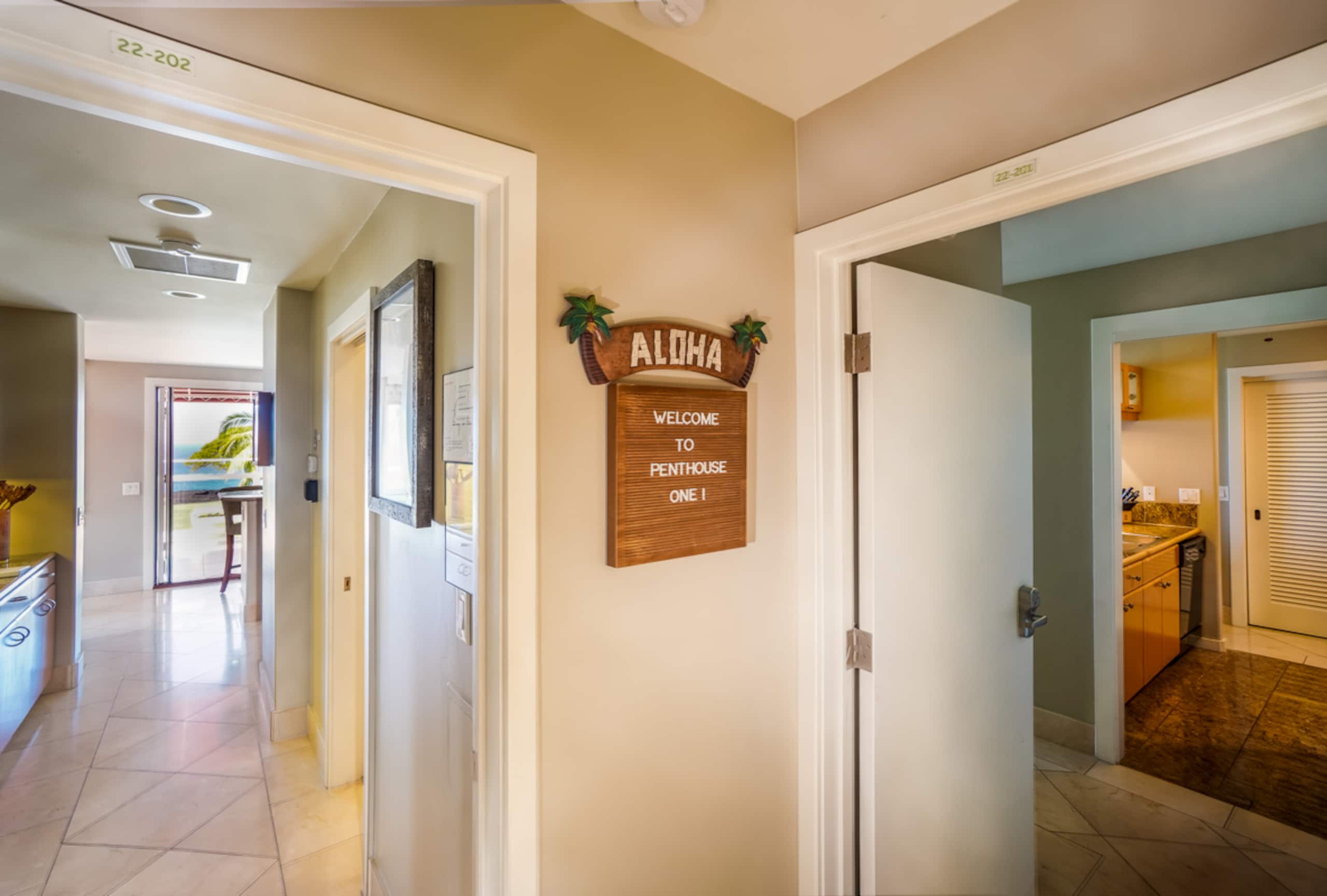 Condo in Kailua-Kona · ★4.75 · 2 bedrooms · 4 beds · No bathroom - Image 3