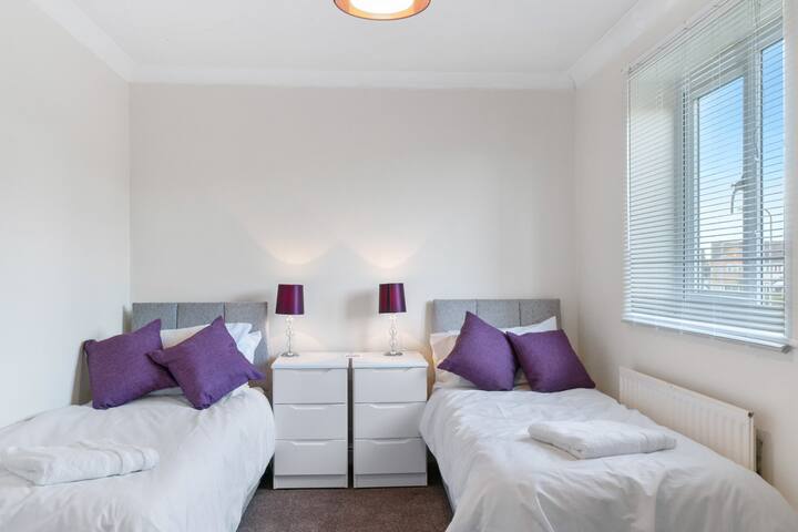 შესაძლებელია 2 ერთადგილიანი საწოლის განთავსება საწოლად