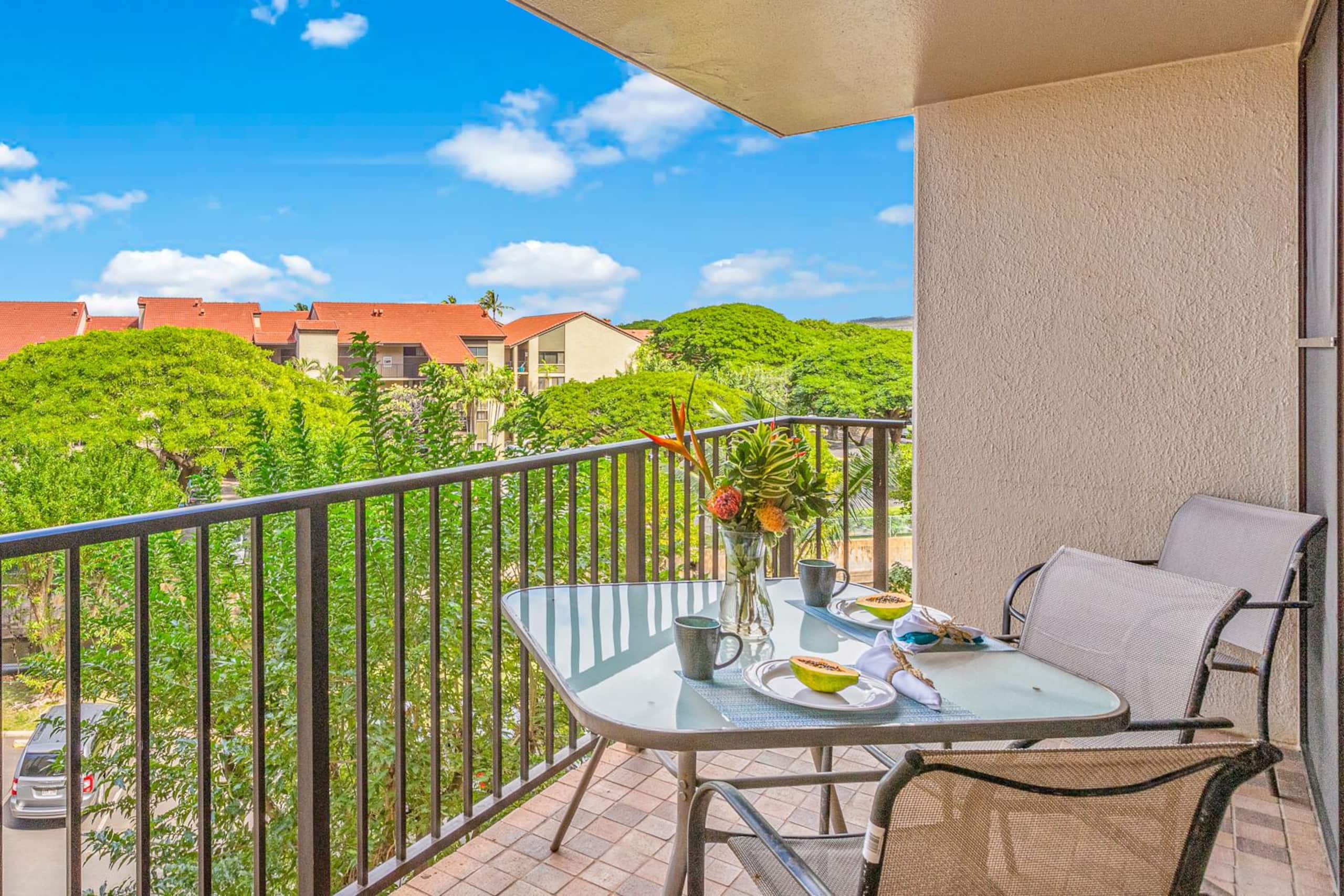 Condo in Lahaina · ★4.57 · 1 bedroom · 2 beds · 1 bath - Image 15