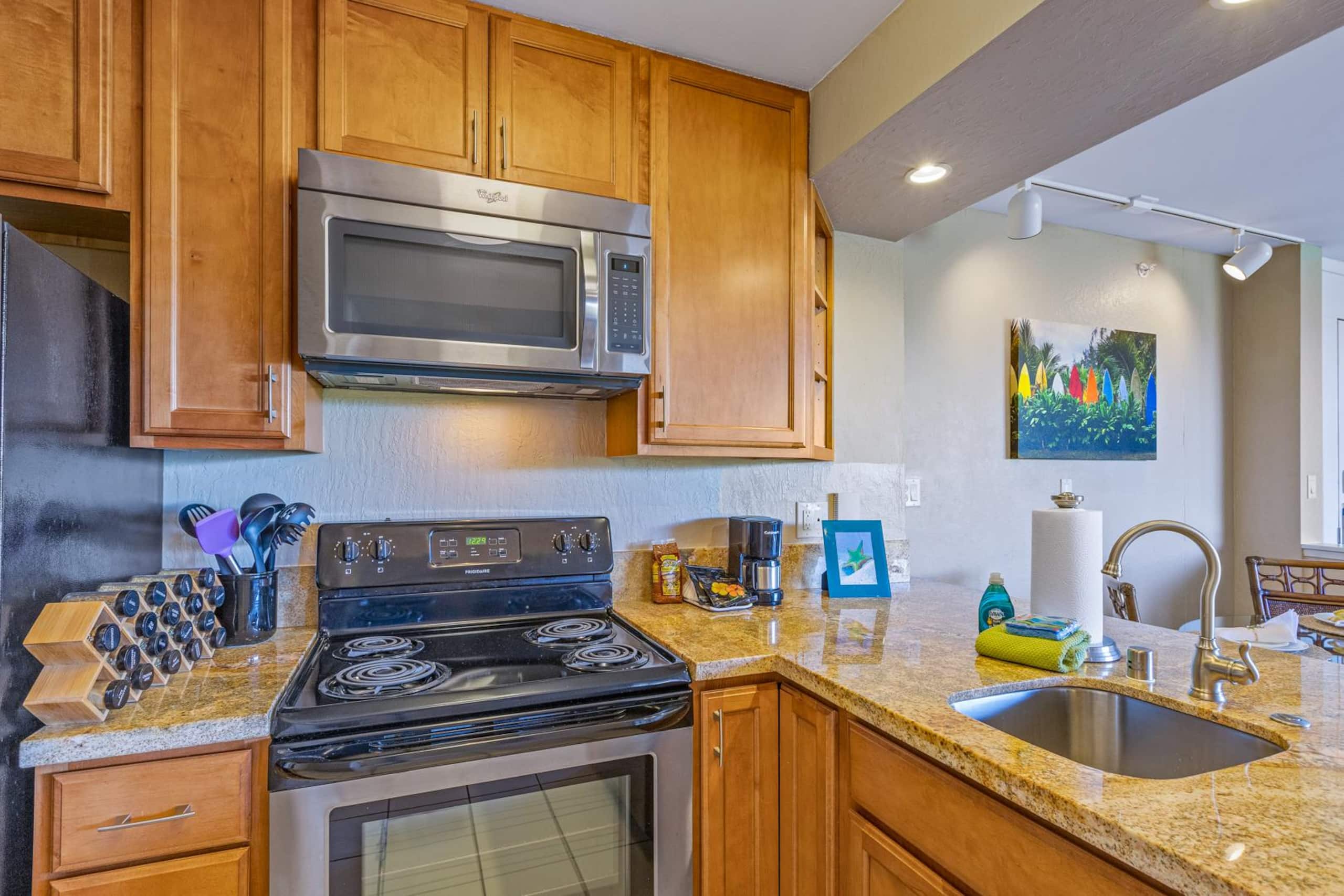 Condo in Lahaina · ★4.57 · 1 bedroom · 2 beds · 1 bath - Image 14