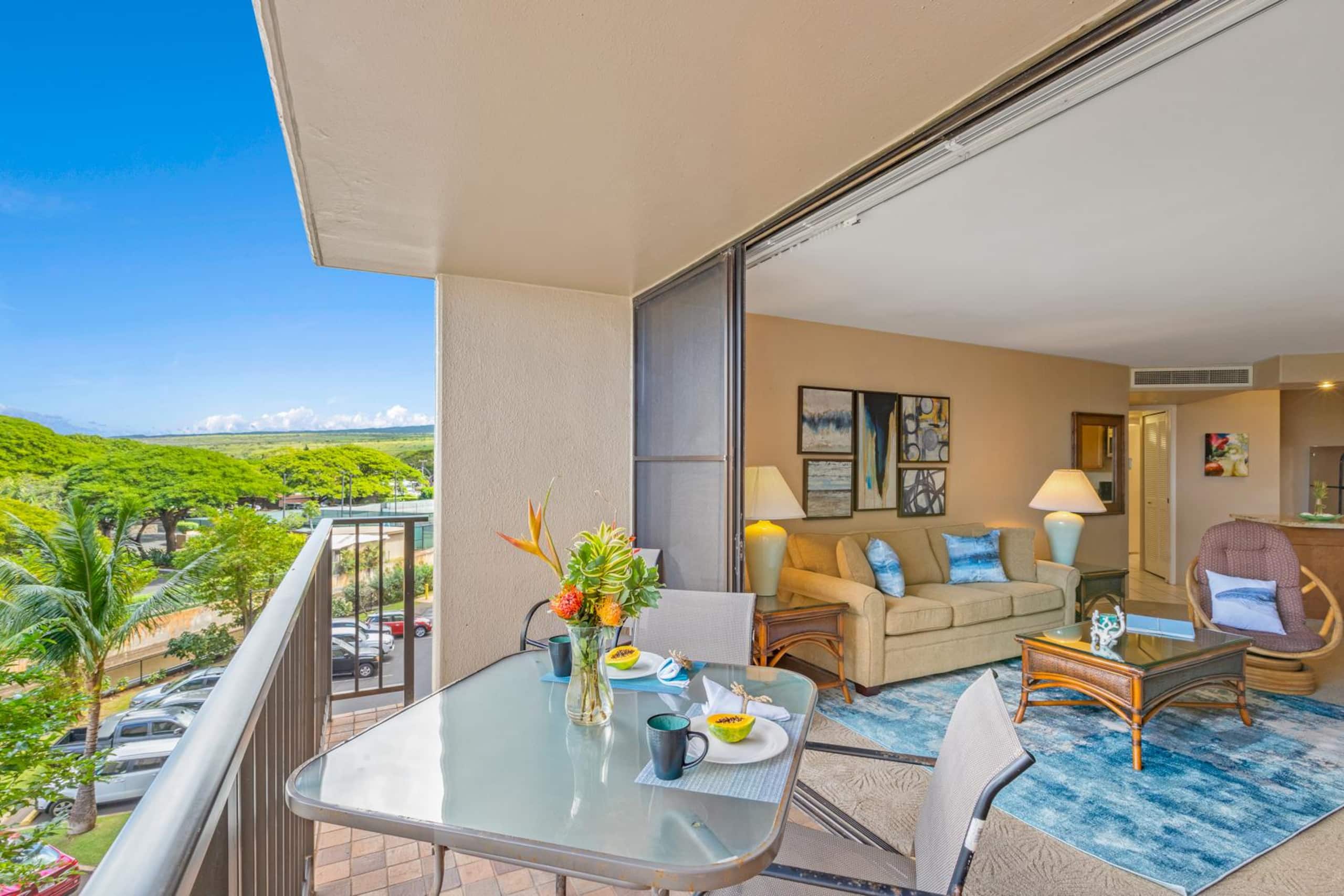 Condo in Lahaina · ★4.57 · 1 bedroom · 2 beds · 1 bath - Image 2