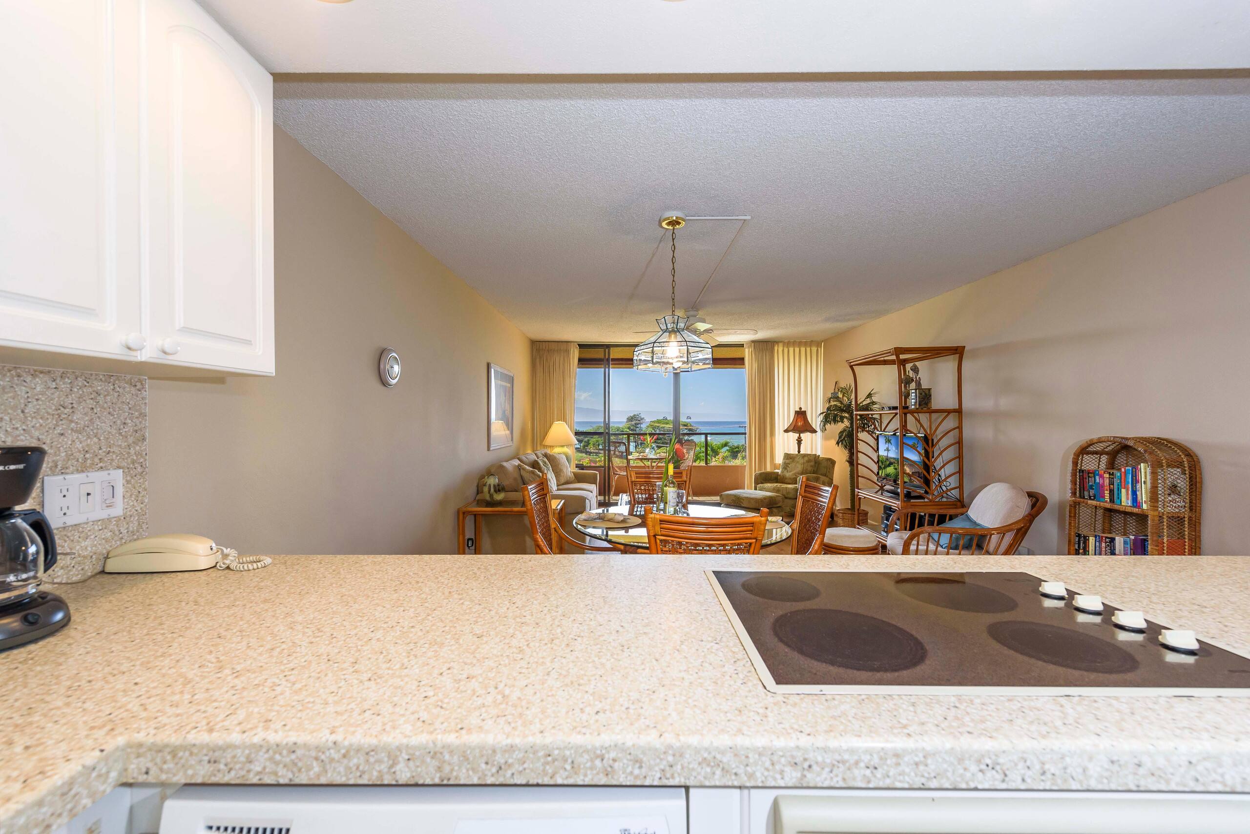 Condo in Lahaina · ★4.82 · 1 bedroom · 2 beds · 1 bath - Image 18